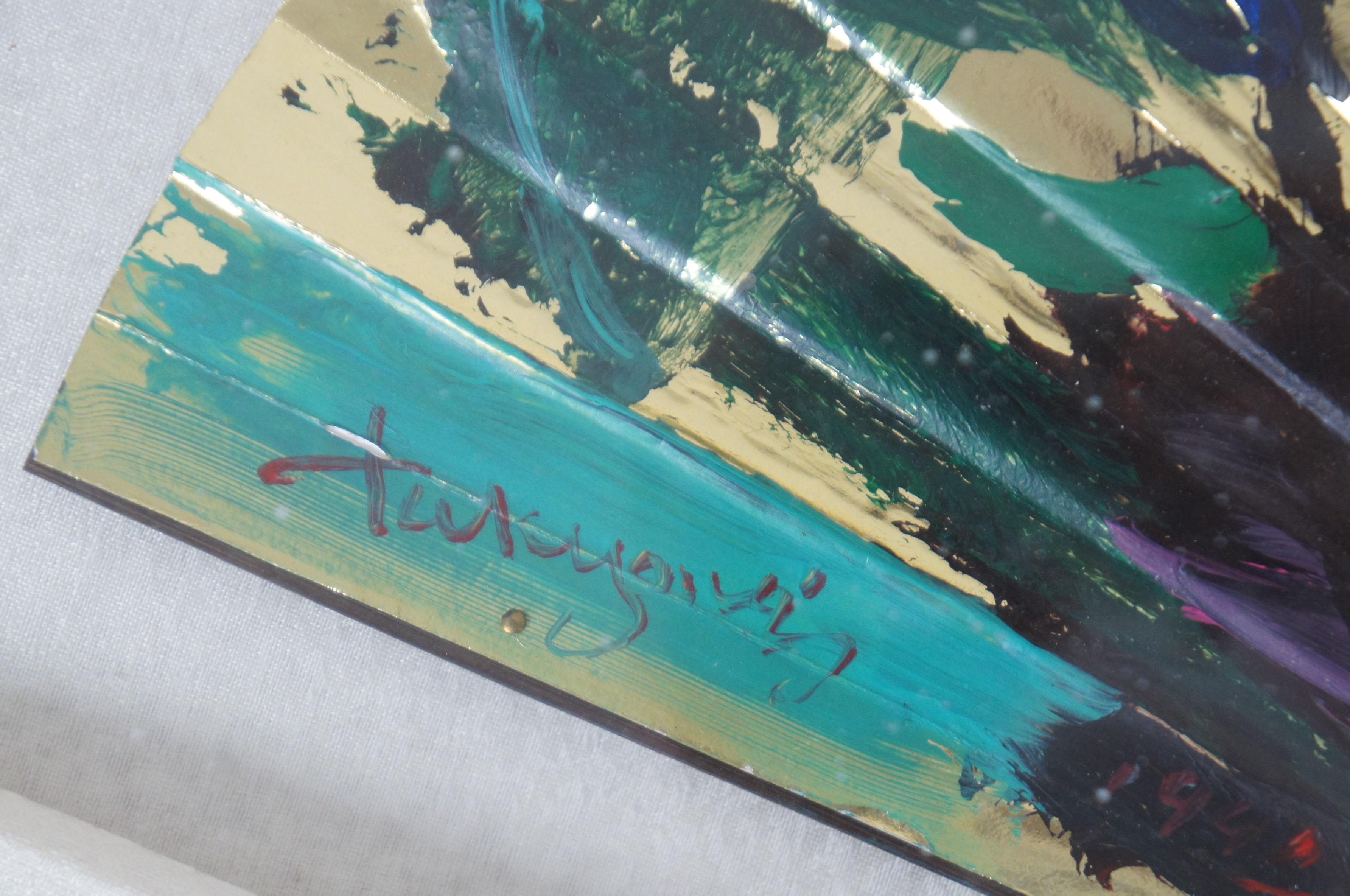 Boîte d'ombres murale en forme d'éventail vintage peinte à la main, style chinoiserie, de Tak-Young Jung en vente 3