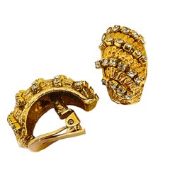 Vintage gold rhinestone clip on 80’s earrings