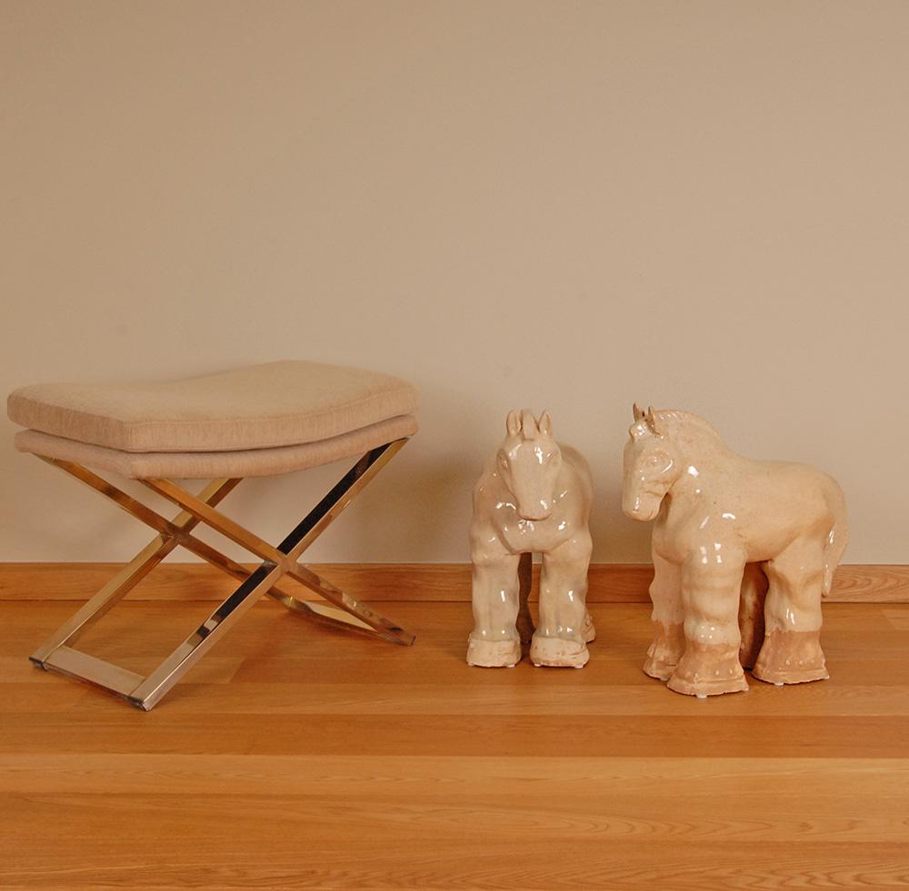 Vintage 1950 - 1960 sculture figurative di animali in terracotta smaltata italiana
Design di metà secolo completamente realizzato a mano  
Raffiguranti 2 sculture molto decorative, possono essere posizionate sul pavimento, su un tavolo o su un