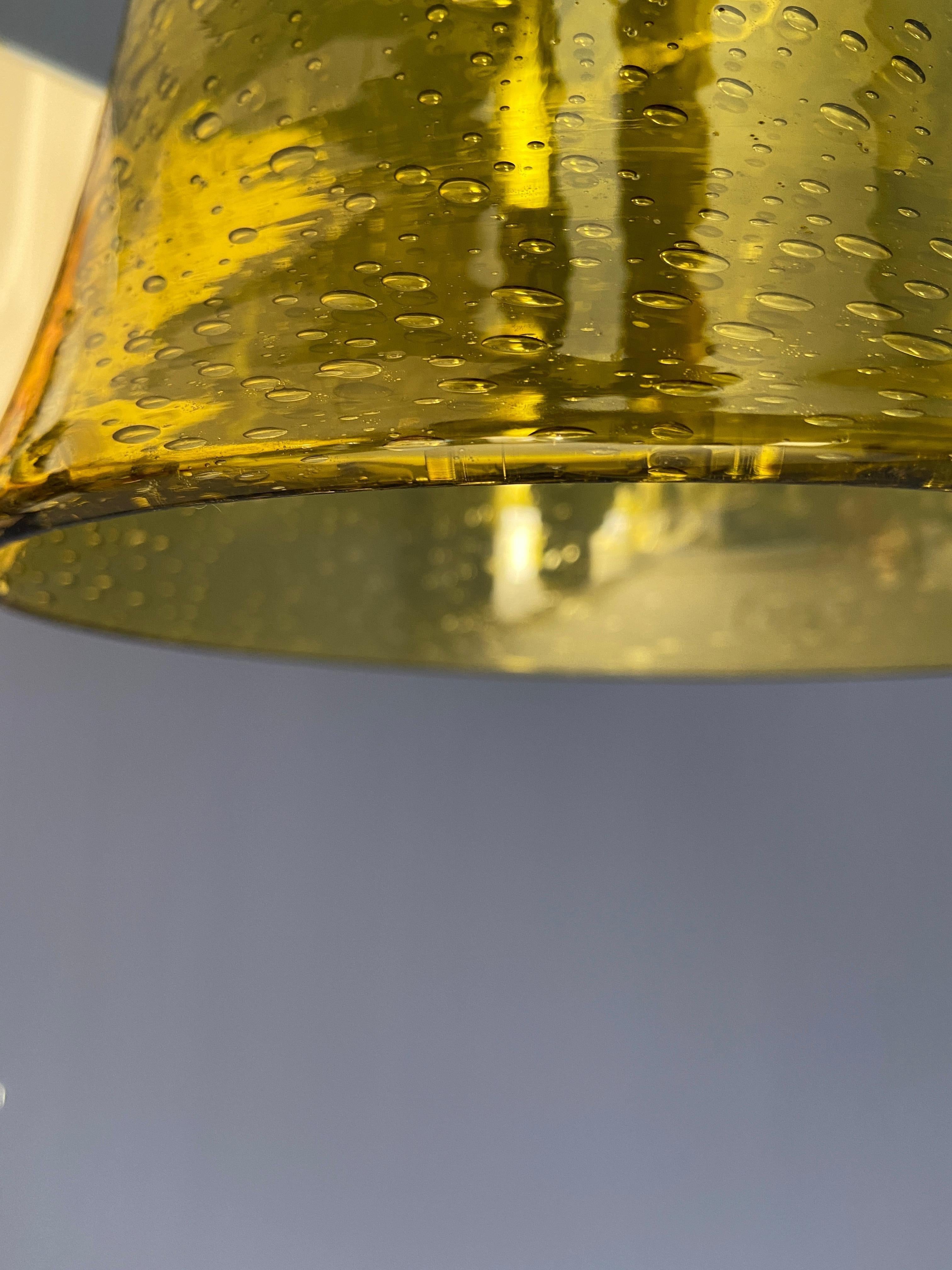 Vintage Tall Cylinder Glass Vase in Yellow, France, Late 20th Century For Sale 4