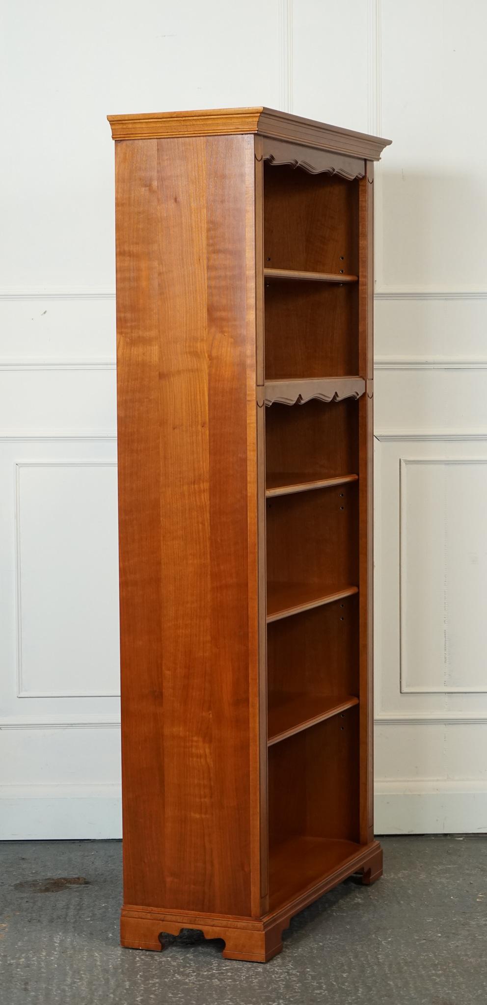VINTAGE TALL OPEN SOLID BOOKCASE 5 SHELVES MADE BY YOUNGER FURNITURE LONDON j1 For Sale 5