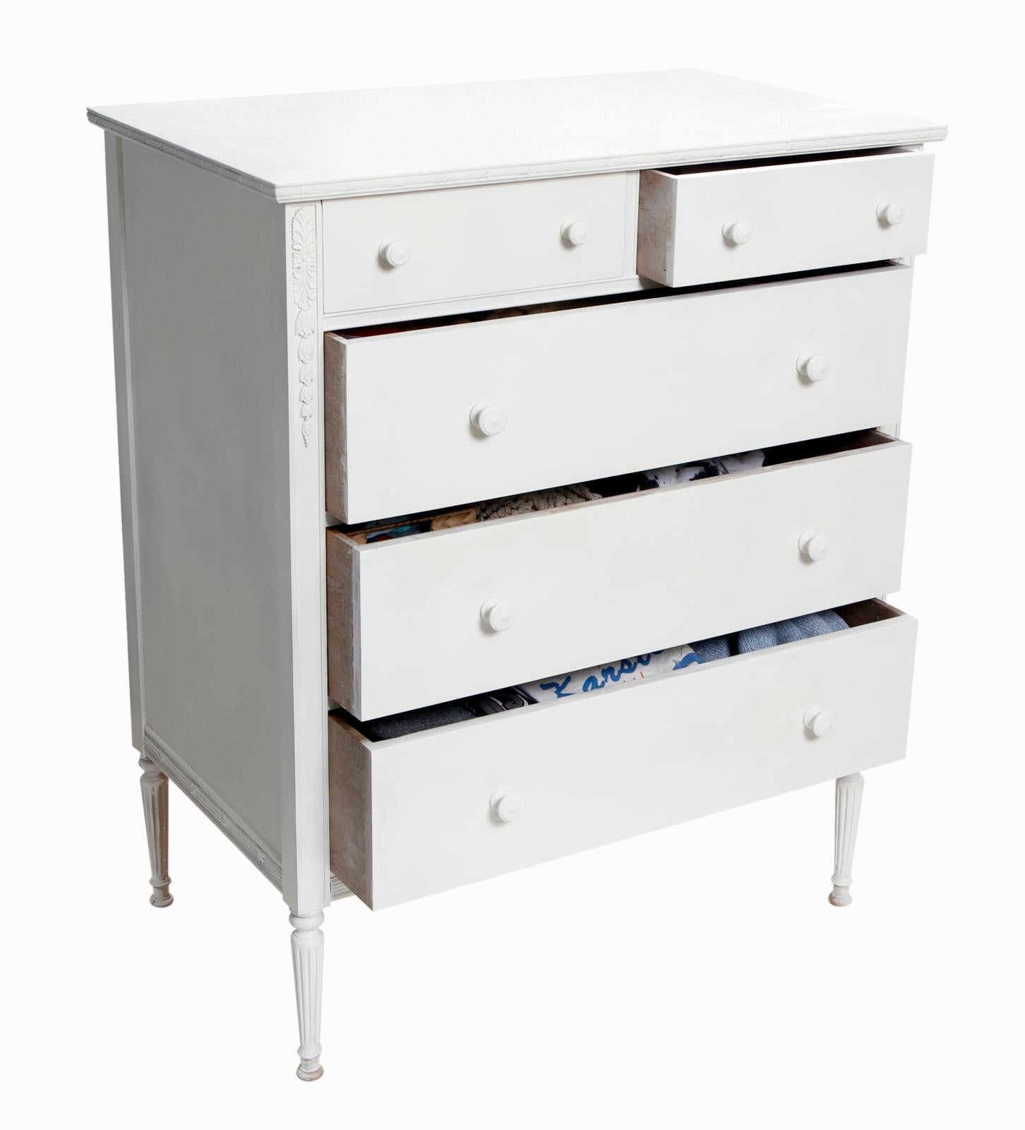 American Vintage Tall White Chest 5 Drawers For Sale