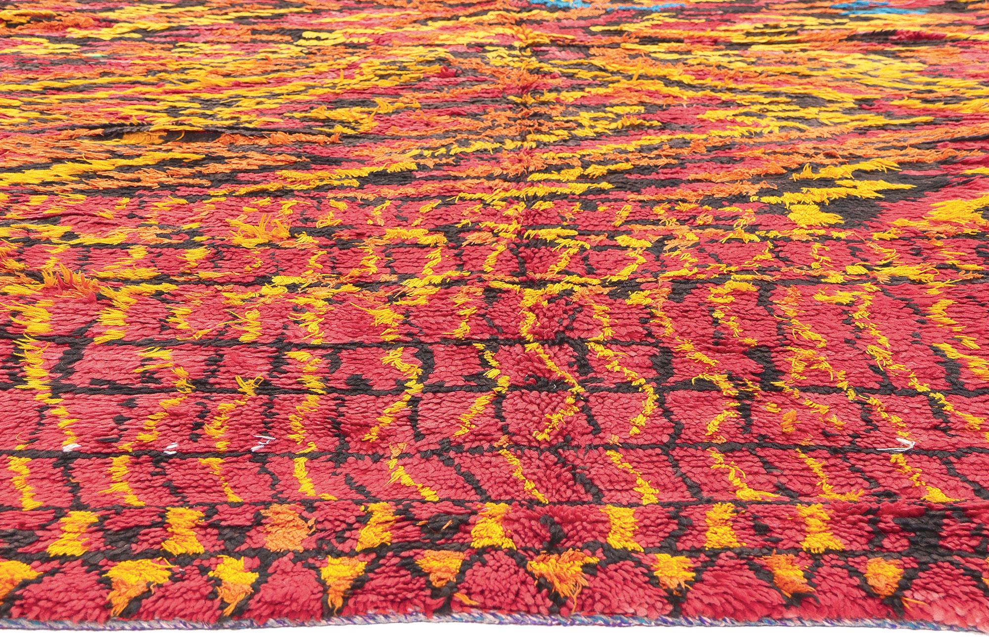 Alfombra marroquí vintage Talsint, el expresionismo abstracto se une al estilo maximalista Marroquí en venta
