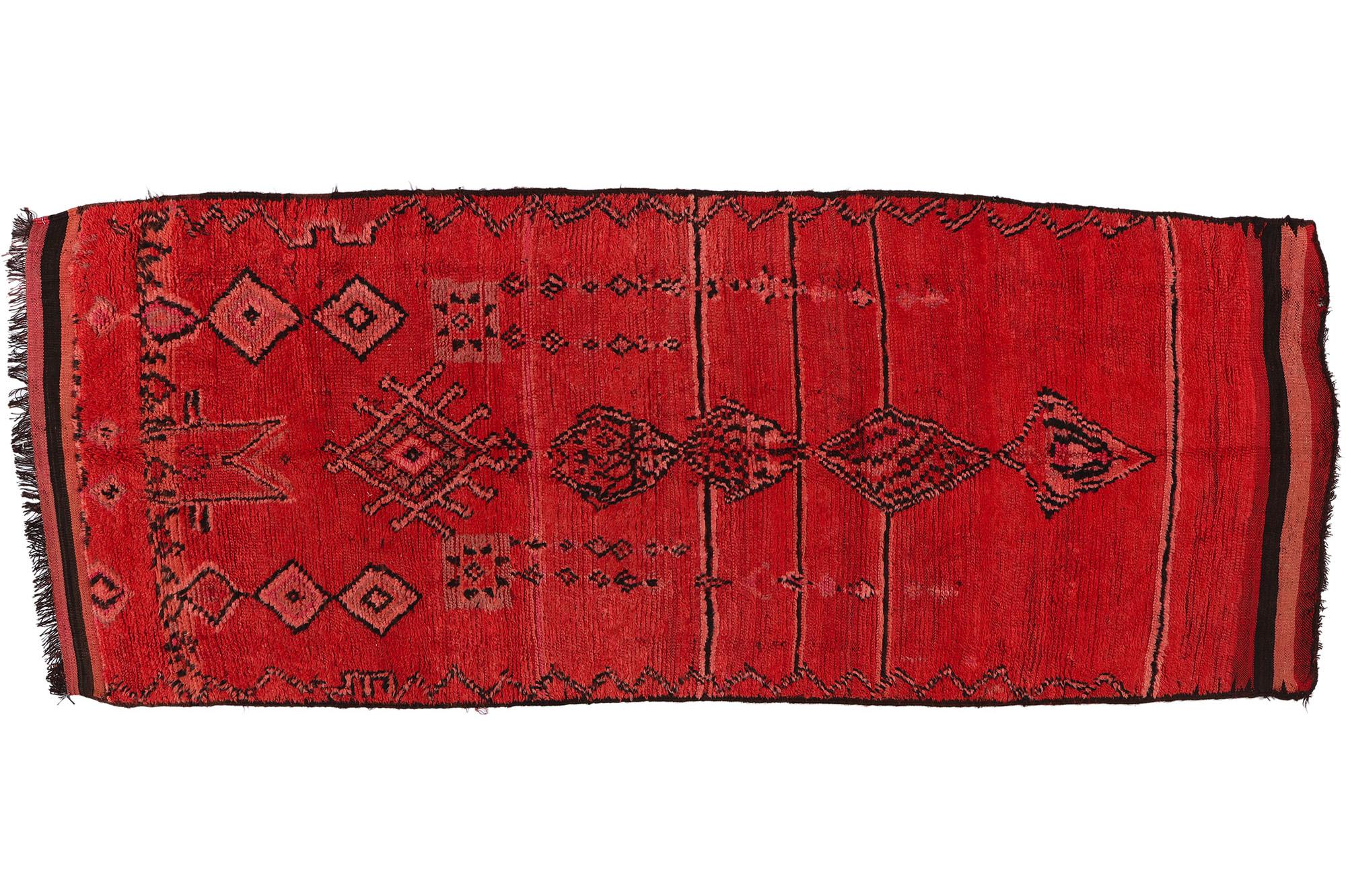 Marokkanischer Talsint-Teppich im Vintage-Stil, Midcentury Modern trifft auf Stammeskunst-Enchantment im Angebot 3