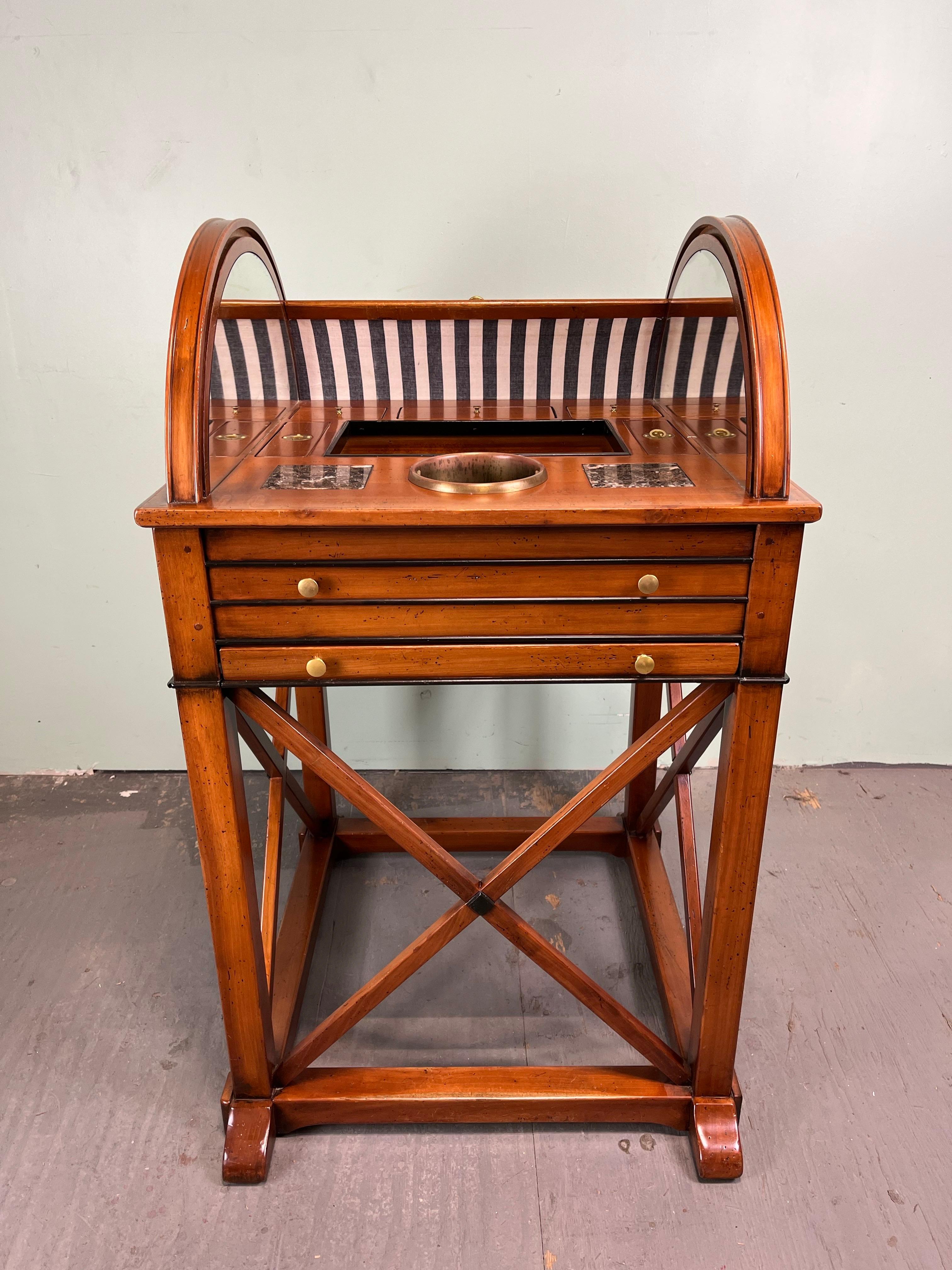 Mid-Century moderno Armadio per liquori Tambour Rolle Bar d'epoca in vendita
