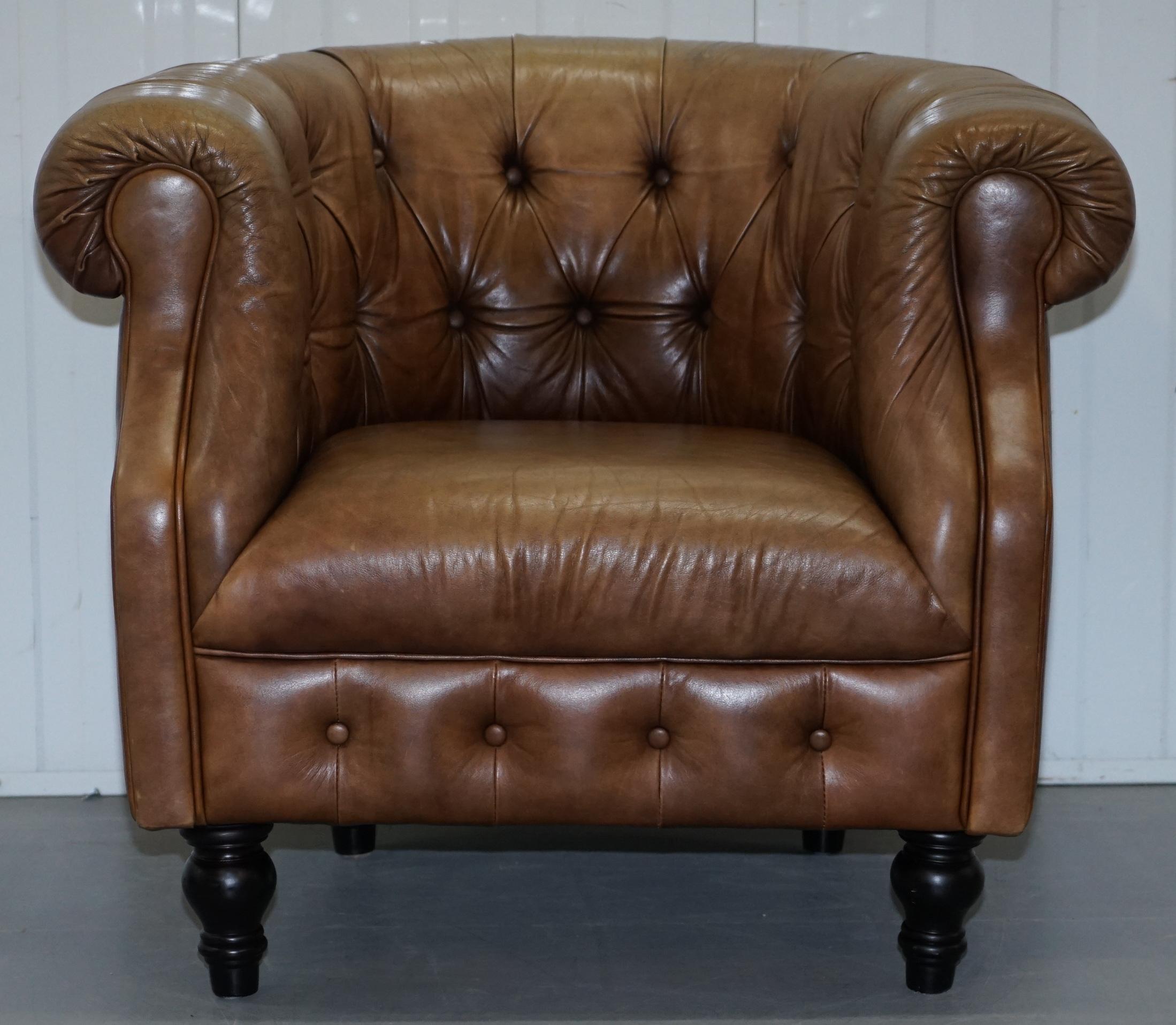 We are delighted to offer for sale this lovely vintage tan brown leather club tub armchair with Chesterfield buttoning

A good looking and well-made armchair, great proportions and looks fantastic from every angle

It has a nice vintage used