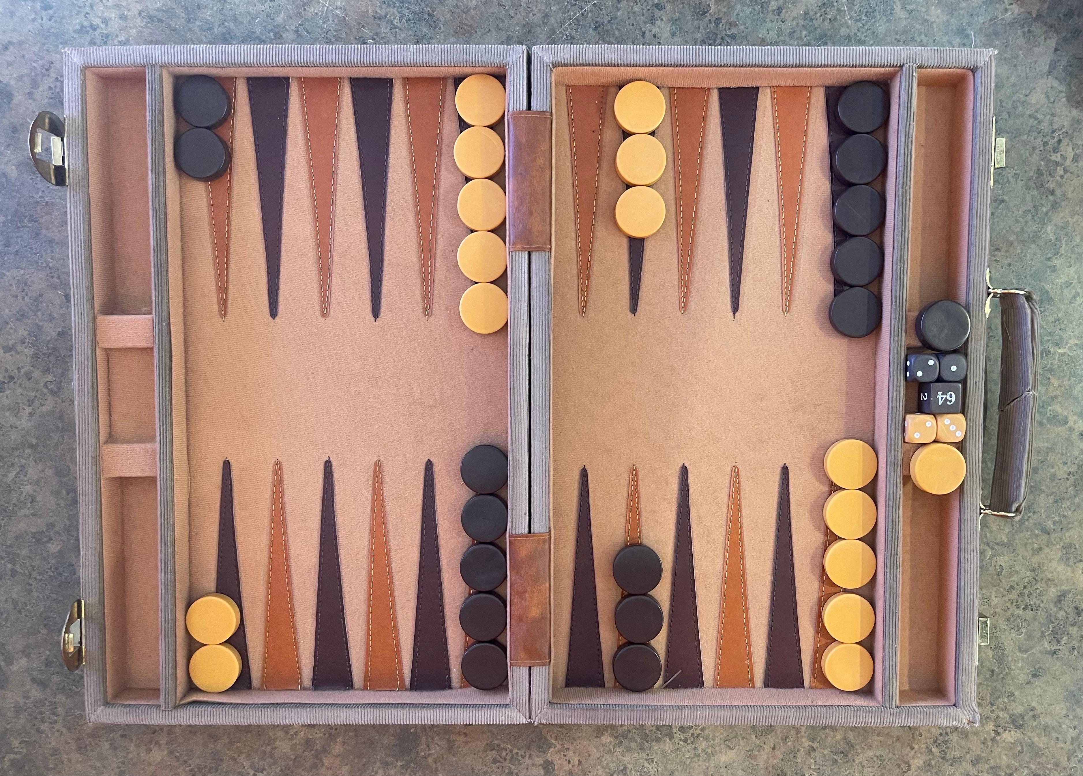 Vintage Tan Corduroy & Bakelite Backgammon Set 5