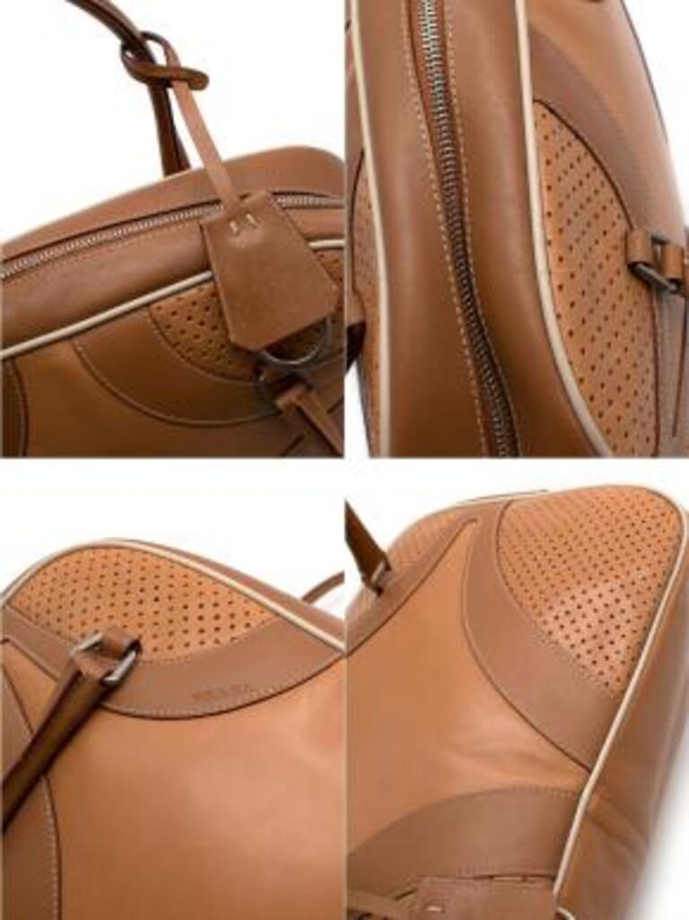 Vintage tan leather Bauletto bag For Sale 2