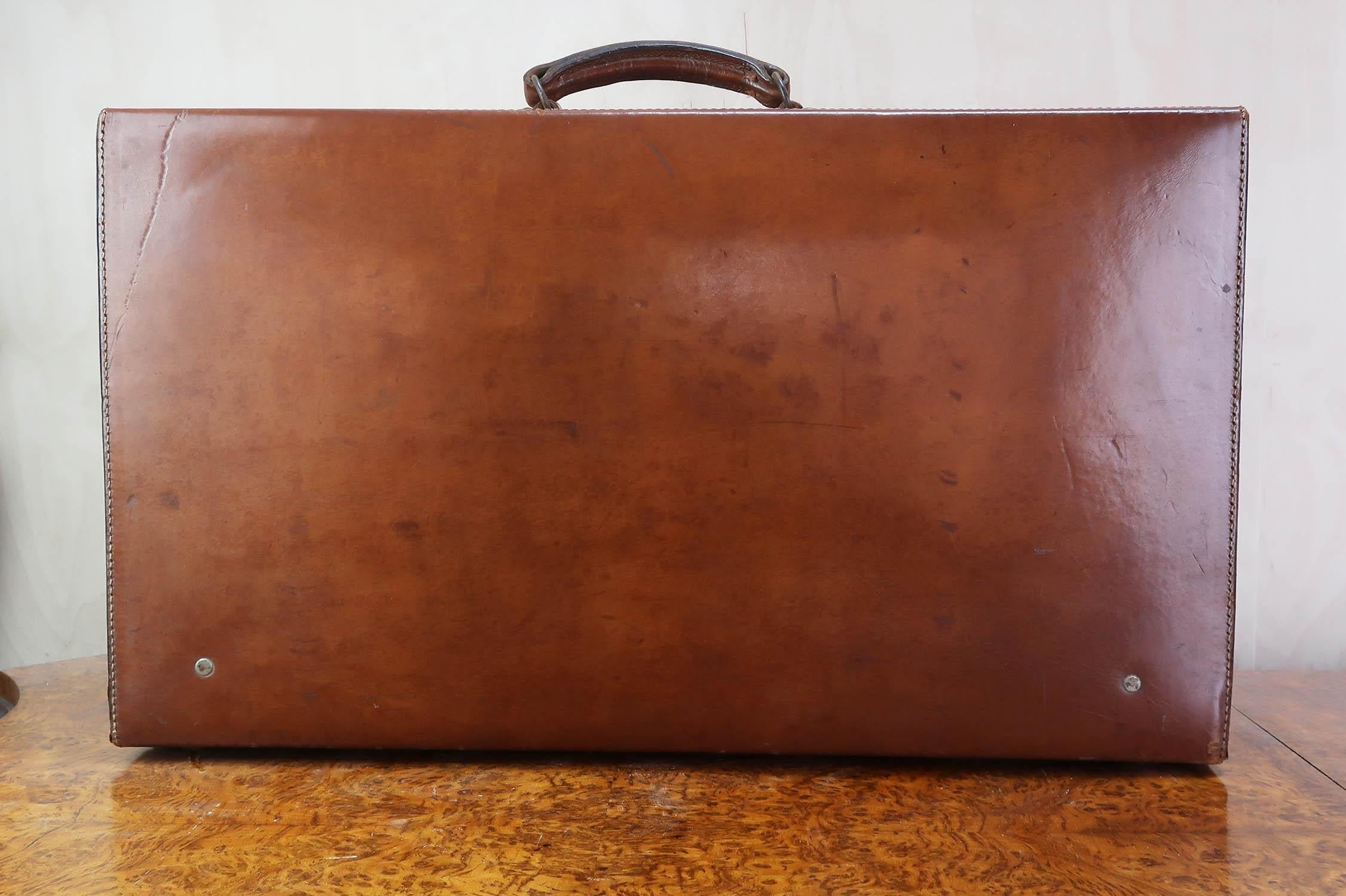 Other Vintage Tan Leather Suitcase. English C.1920 For Sale