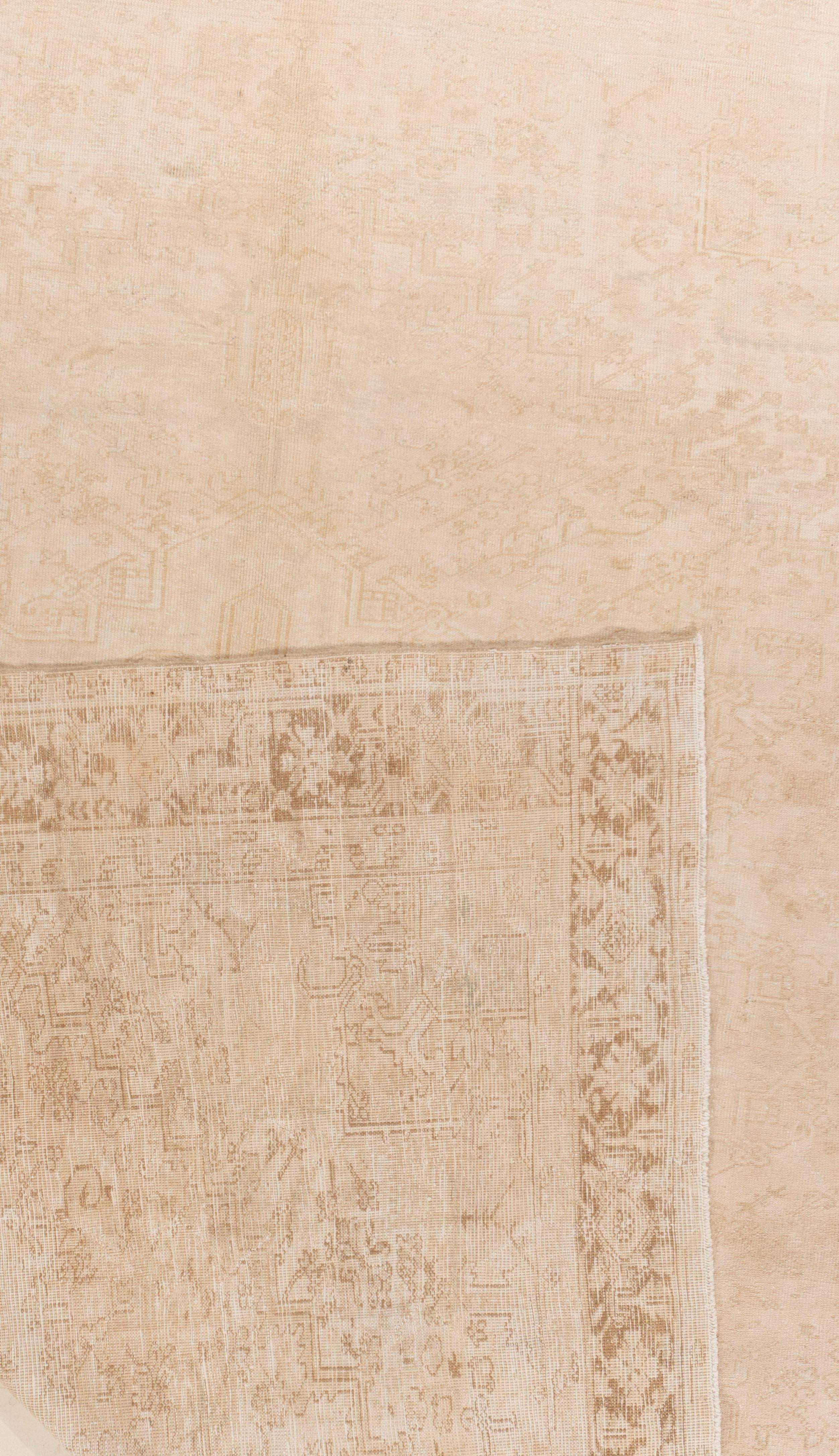 Vintage Tan Gedämpfter Persischer Heriz Teppich 10' X 12'5 (Handgewebt) im Angebot