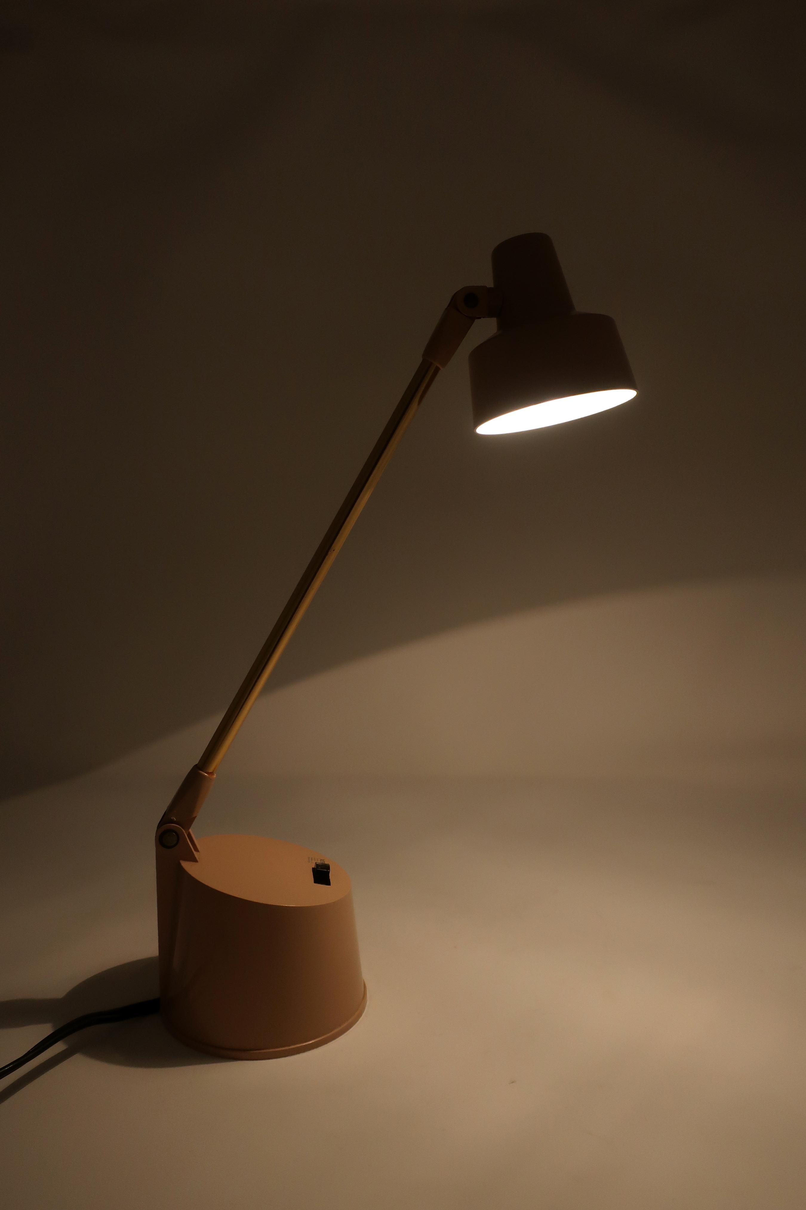 20th Century Vintage Tan Tensor Desk Lamp