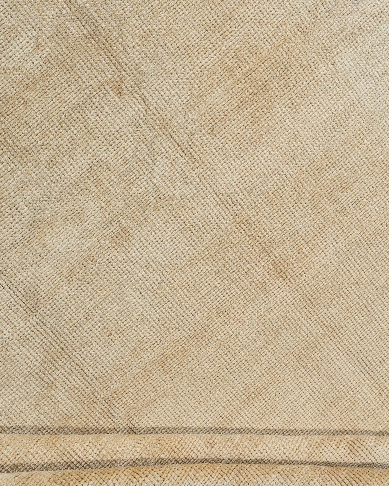 Tan Türkischer Oushak-Teppich im Vintage-Stil 4'8 x 8'9 (20. Jahrhundert) im Angebot