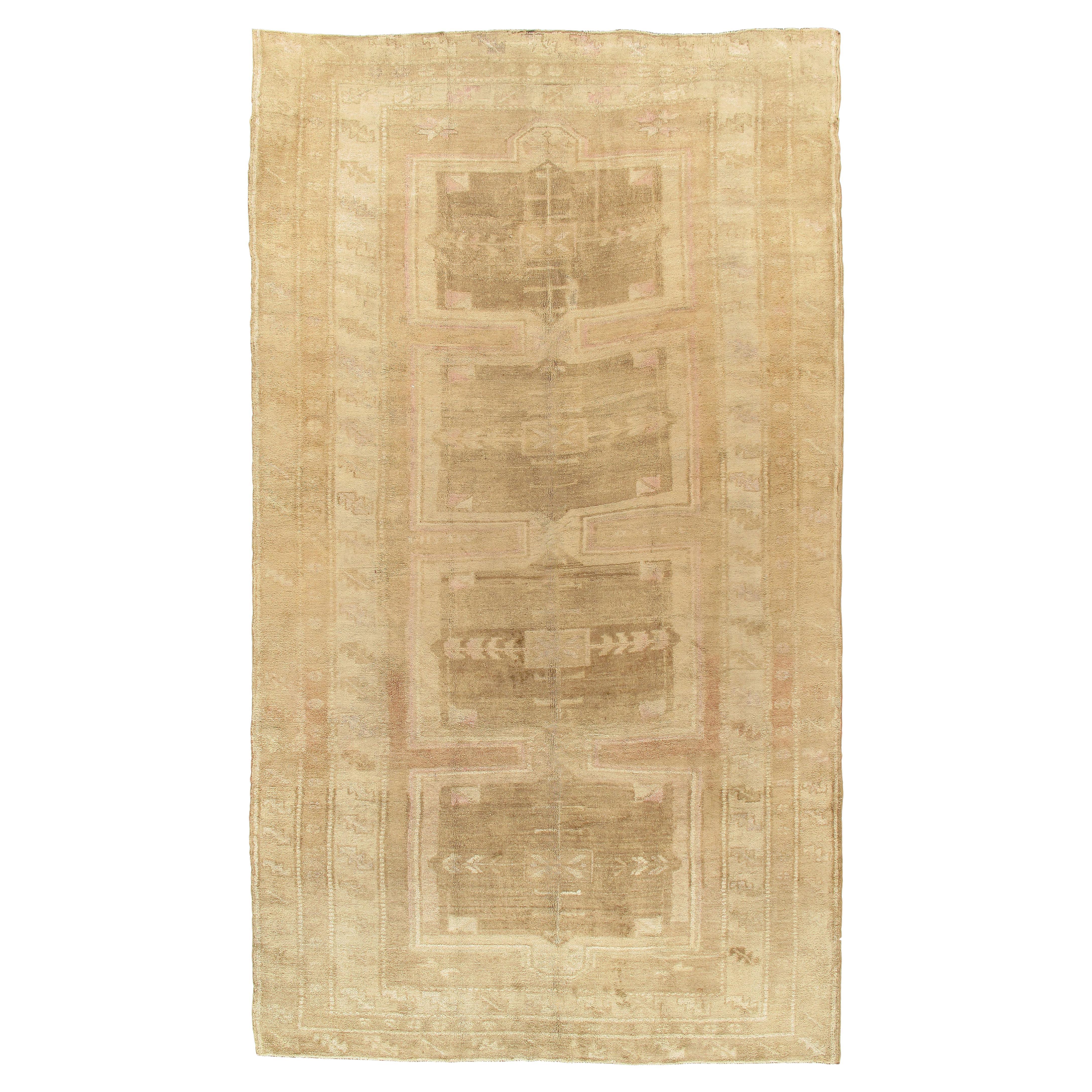 Vintage Tan Turkish Oushak Rug 6
6 x 12
4 in vendita