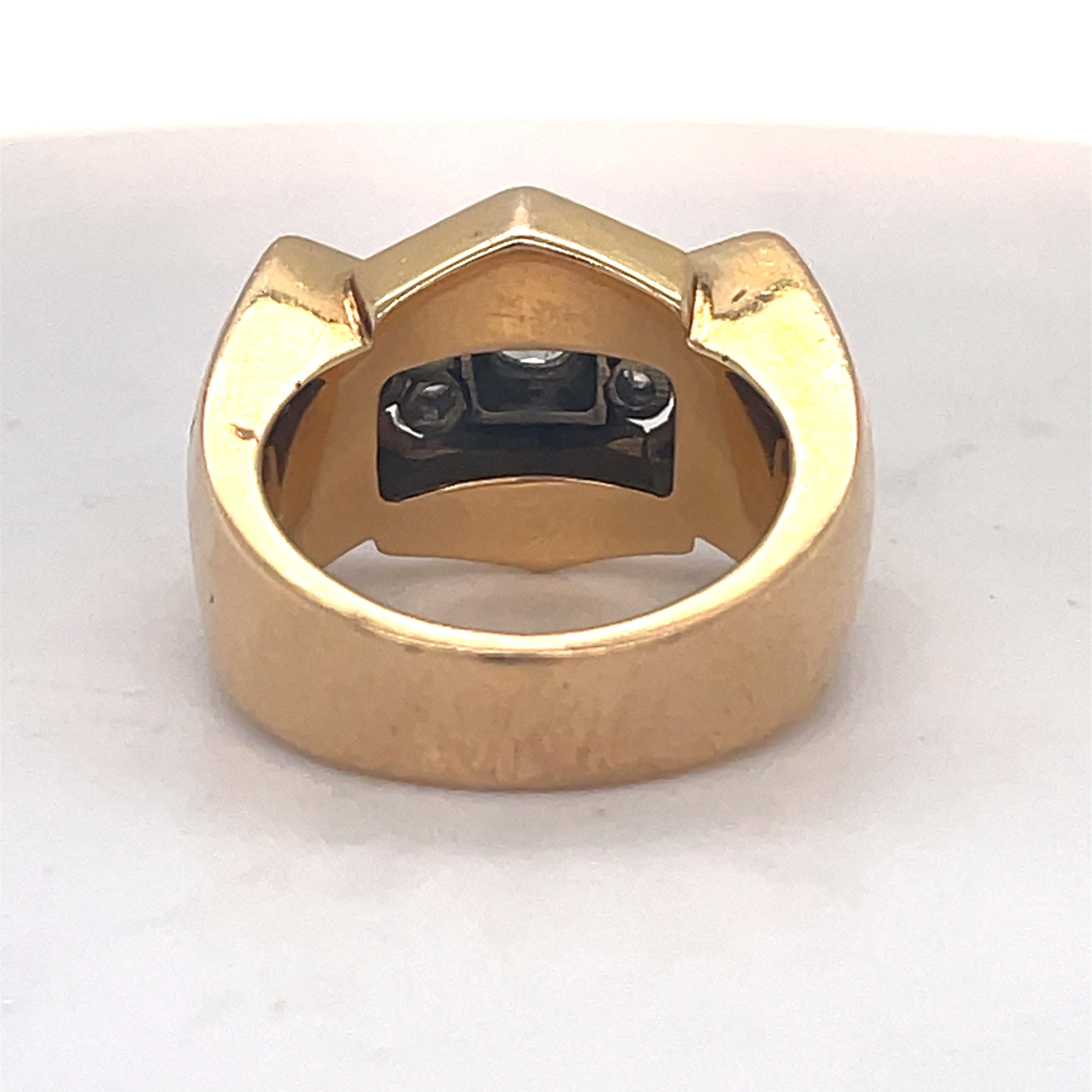 Vintage Tank ring, Geometric ring, Old European cut diamond, 18K Yellow gold For Sale 4