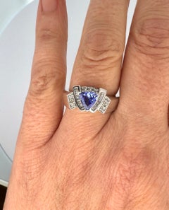 Vintage Tanzanite and Baguette Diamond Cluster Ring 14K White Gold 6.7g