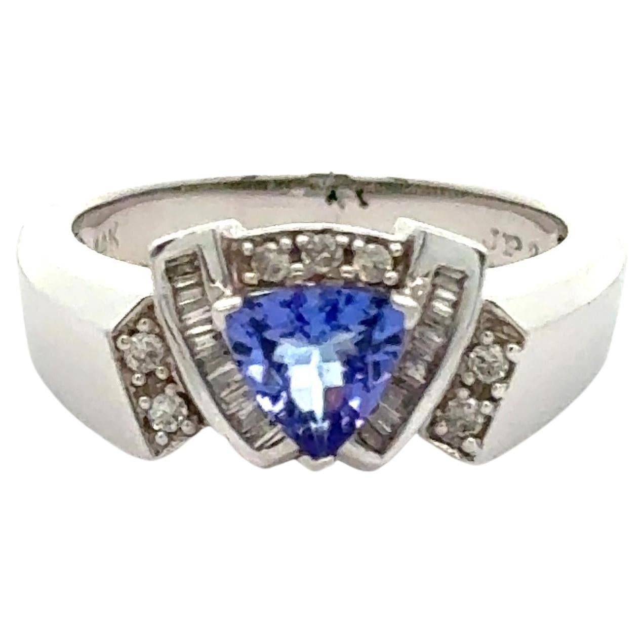 Vintage Tanzanite and Baguette Diamond Cluster Ring 14K White Gold 6.7g For Sale