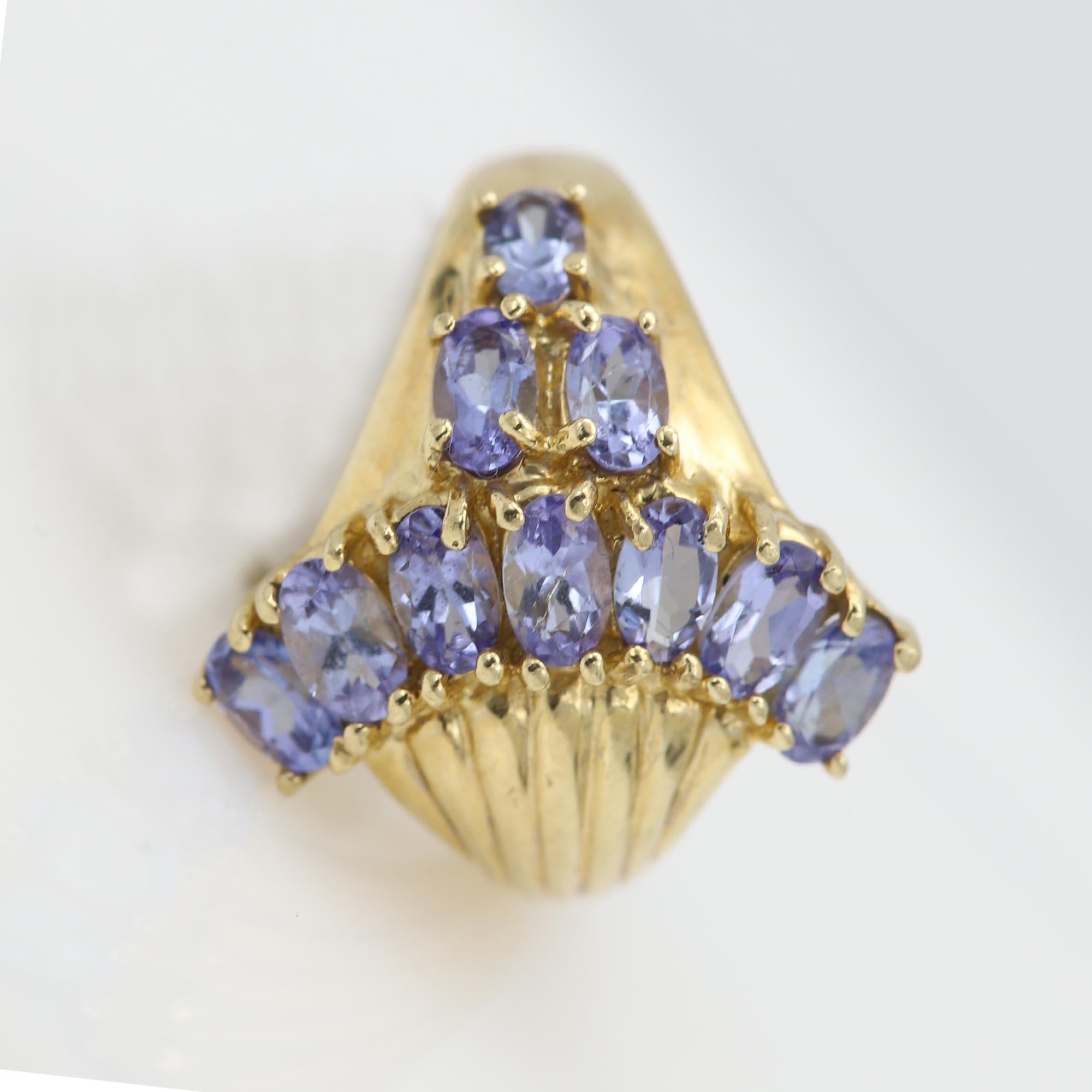 Vintage Tanzanite Cluster Designer Ring 10 Karat Yellow Gold For Sale 3