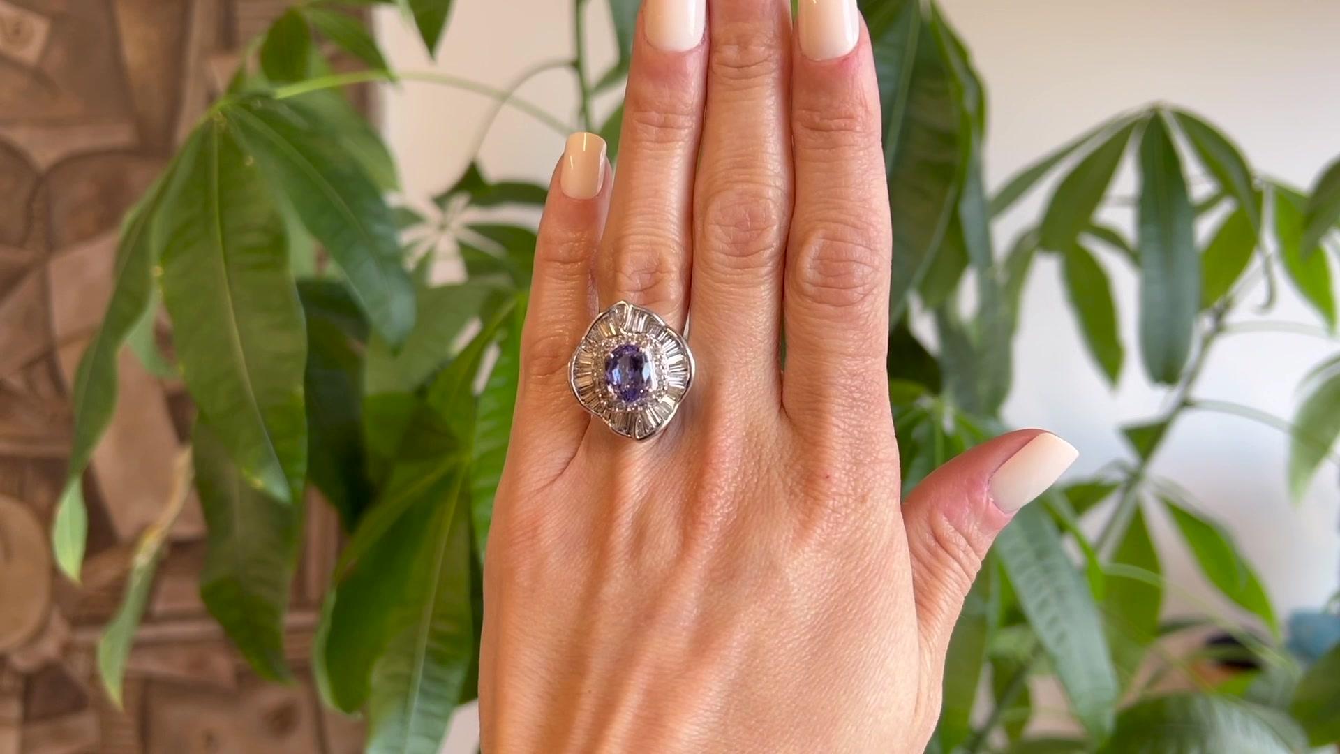 Oval Cut Vintage Tanzanite Diamond 14 Karat White Gold Ballerina Cocktail Ring