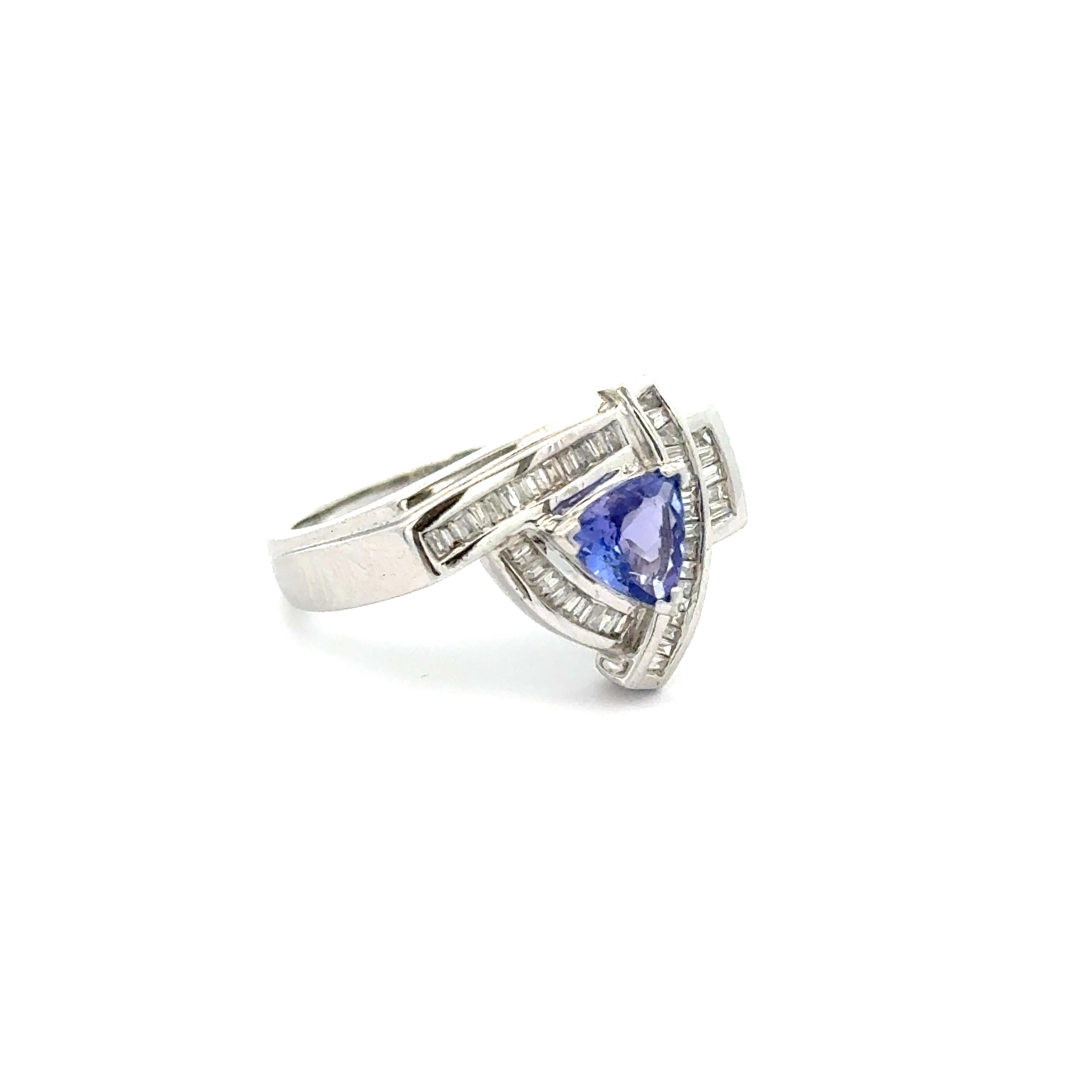 Vintage Tanzanite Inlaid Opal and Diamond Cluster 14K White Gold Ring 6.5 Grams In New Condition For Sale In Miami, FL