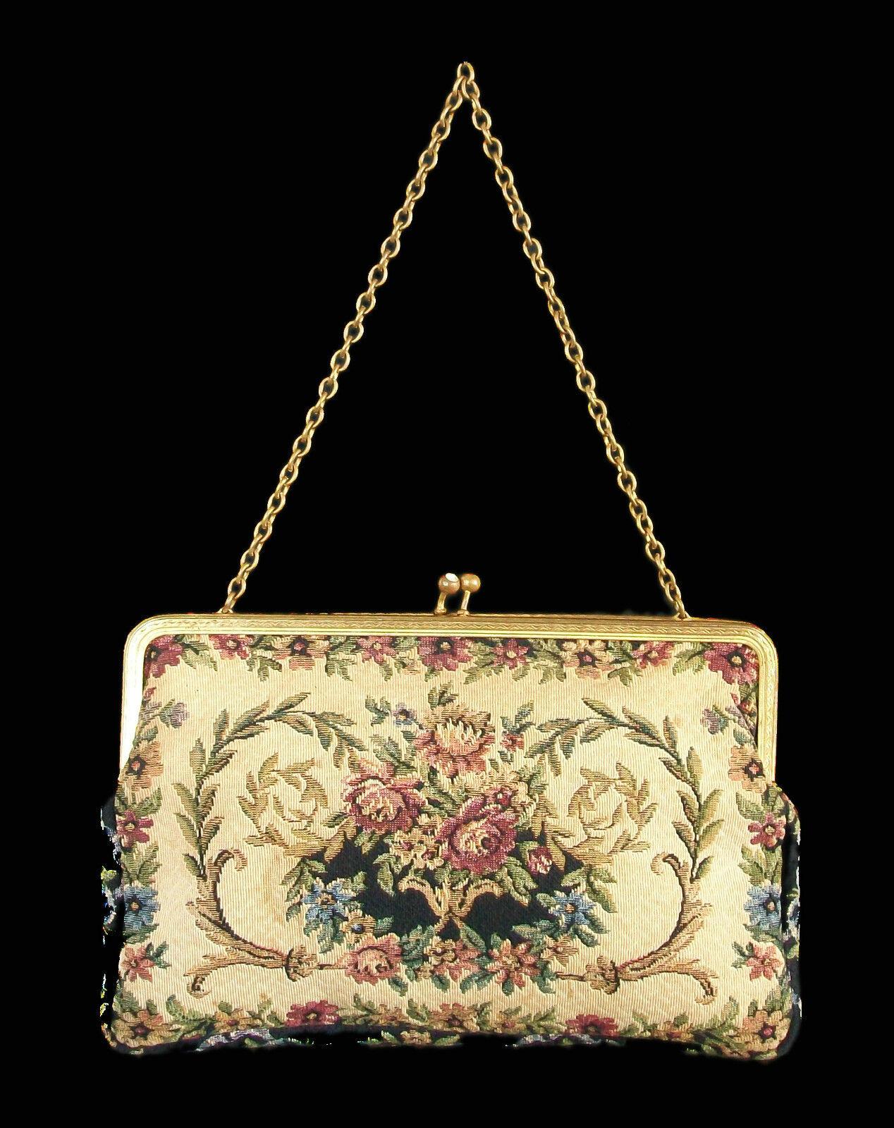 Vintage Tapestry Evening Bag - Rhinestone Closure - Unsigned - Mid 20th Century In Good Condition For Sale In Chatham, ON