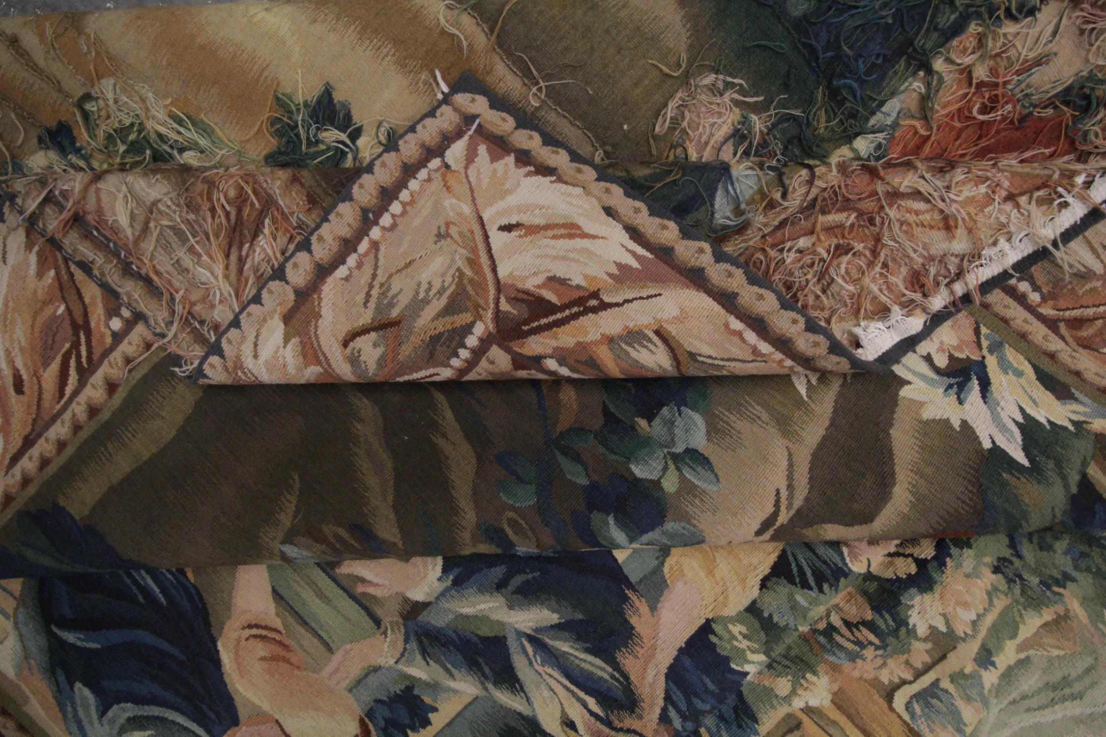 Handgefertigter Wandteppich im französischen Vintage-Wandteppich-Teppich-Stil mit Tanzszene im Angebot 3