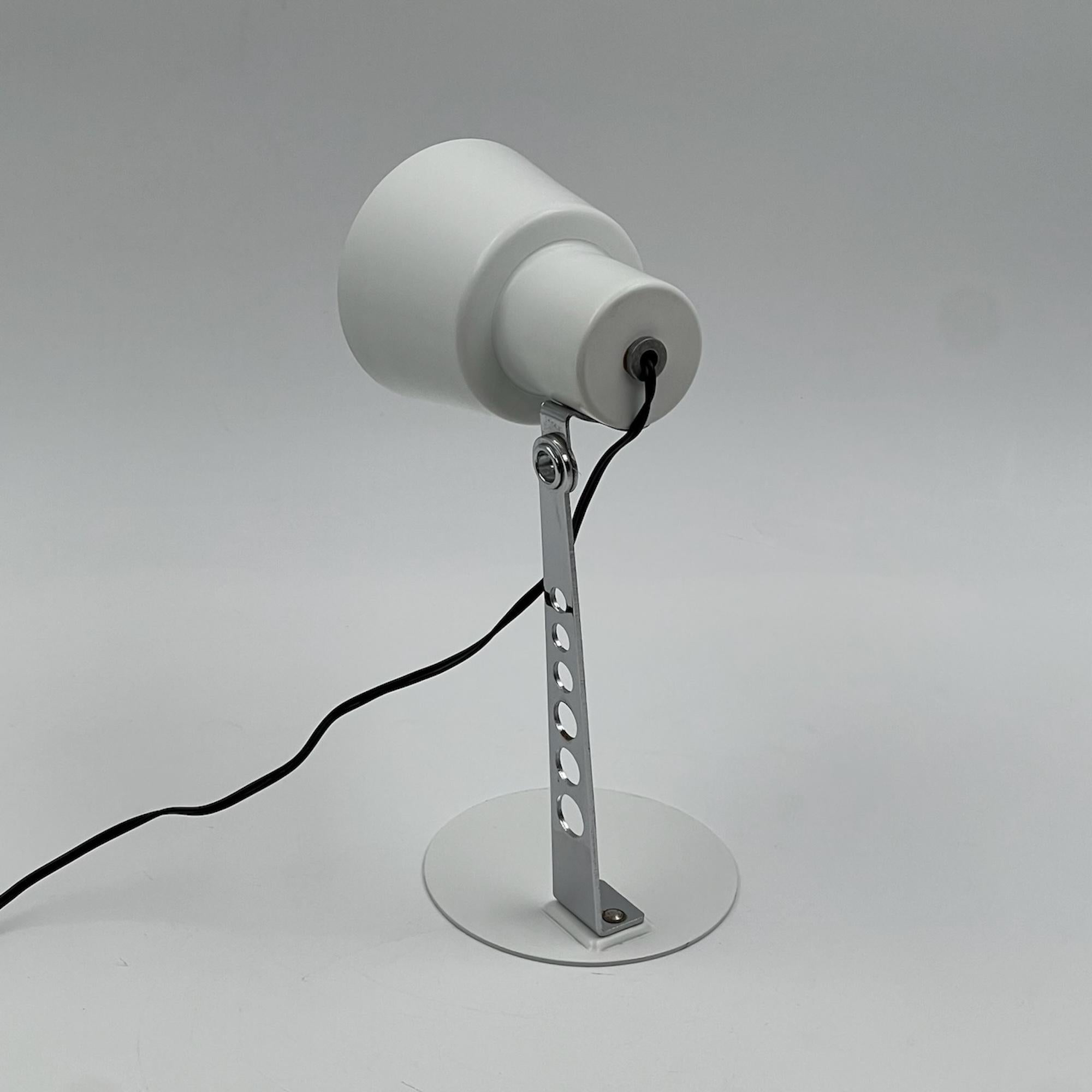 Vintage Targetti Sankey Desk Lamp - Minimalist 1970s Italian Design 1