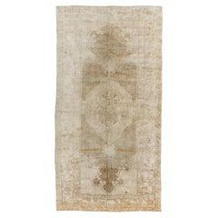 Vintage Taupe Türkisch Kars Teppich 6
7 x 12
5