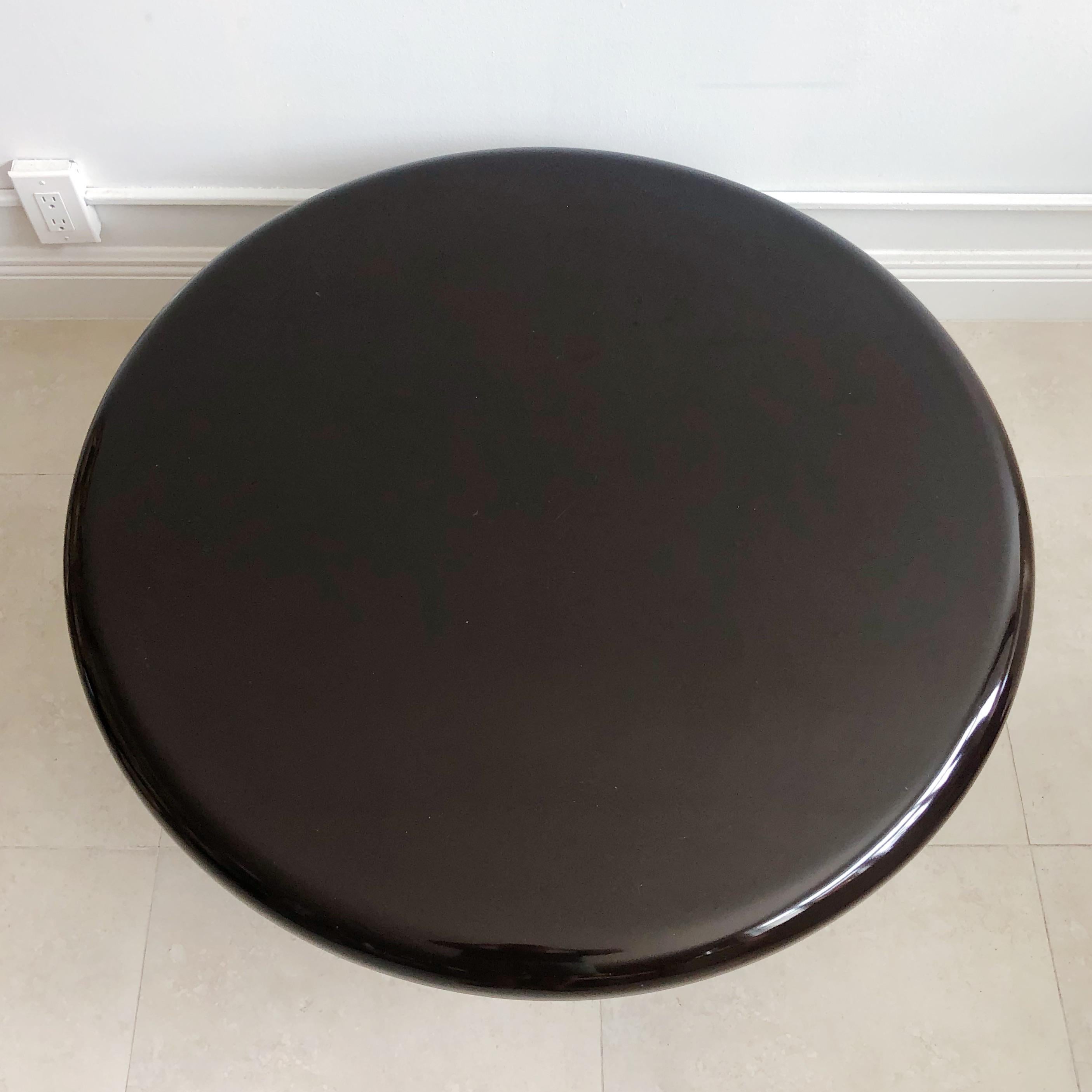 Hand-Crafted Vintage Tavolo Tondara Resin Coffee Table by Vico Magistretti for Artemide