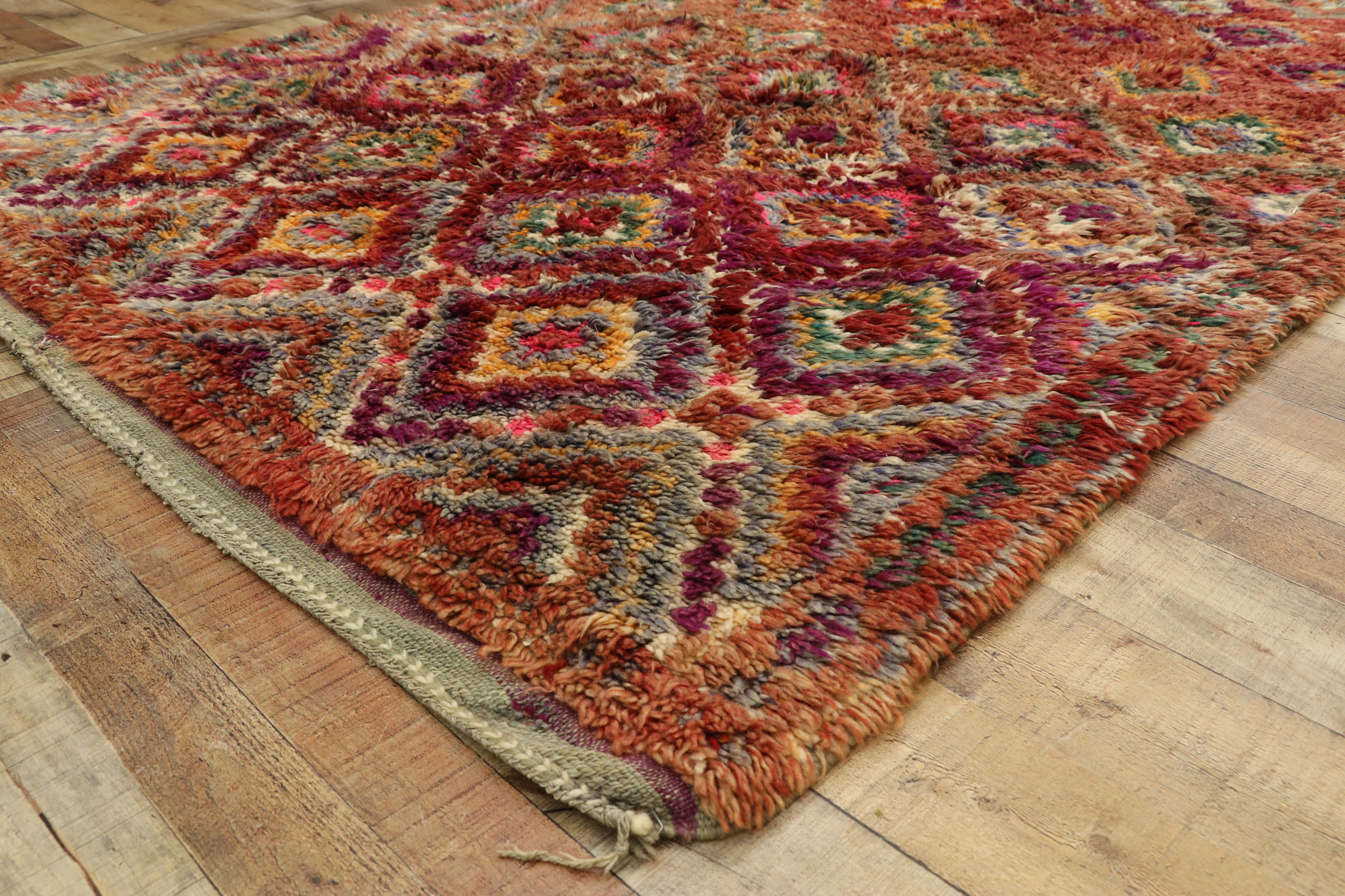 20th Century Vintage Taznakht Moroccan Rug with Diamond Pattern and Mid-Century Modern Style For Sale