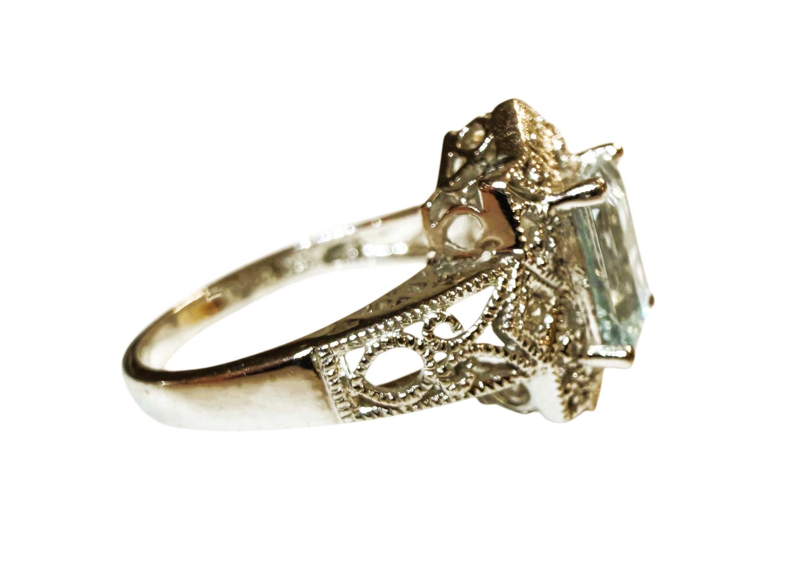Vintage T&C 1.74 Carat 14K White Gold Aquamarine & Diamond Filigree Ring For Sale 3