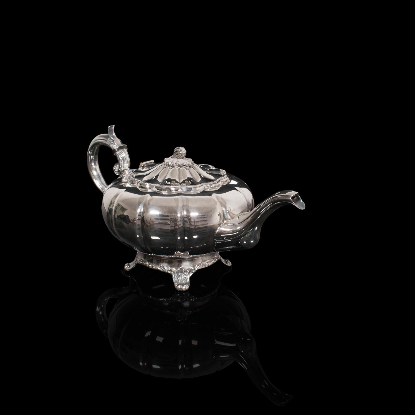 20th Century Vintage Tea Service, English, Silver Plated, Teapot, Dish, Viners of Sheffield For Sale