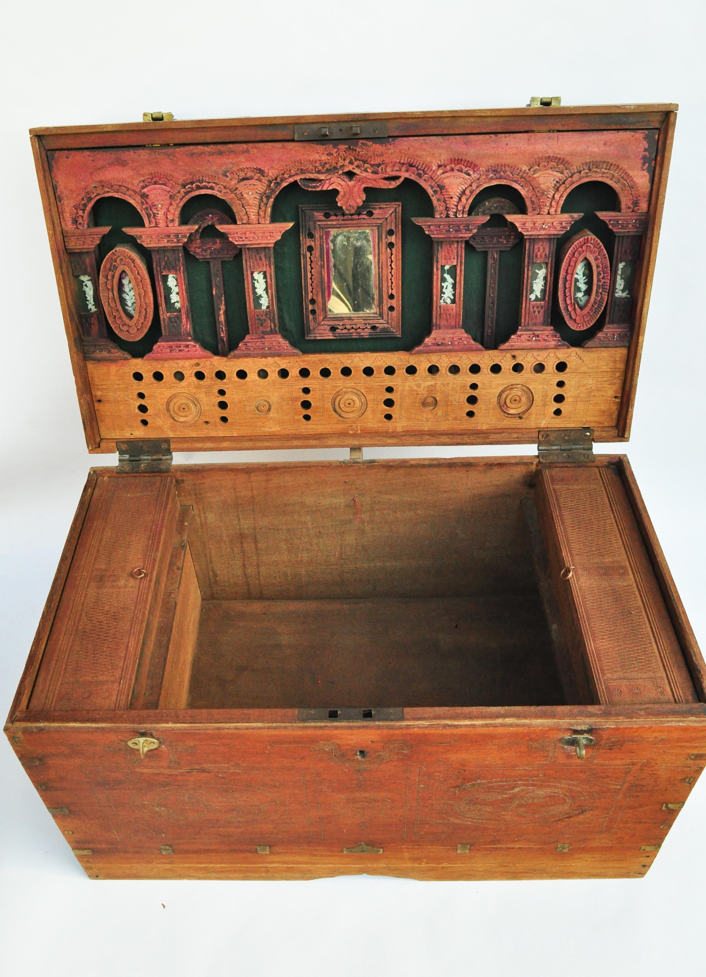Vintage Teak Actors Chest from Burma, Early to Mid-20th Century 8