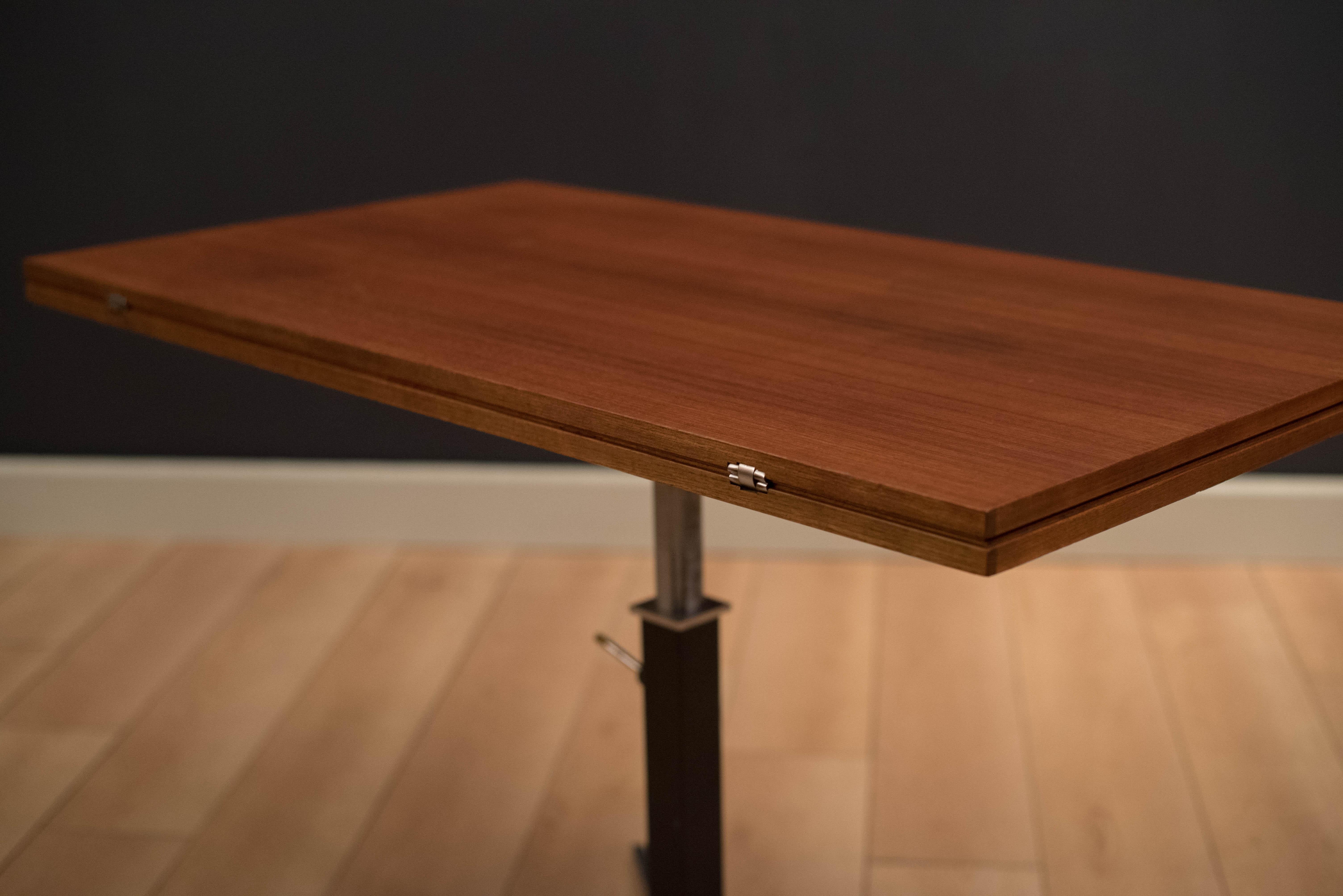 Vintage Teak Adjustable Elevator Dining Table by J.M. Thomas  In Good Condition In San Jose, CA