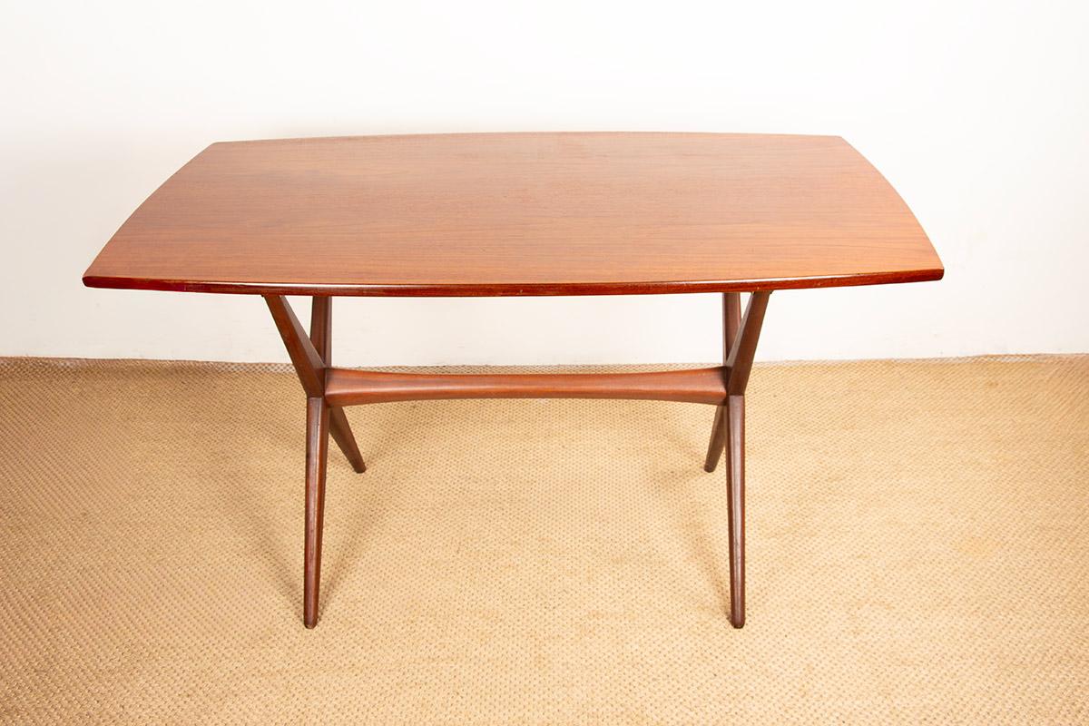 Vintage teak adjustable Scandinavian table, dining and coffee by Frederik Kayser In Excellent Condition For Sale In JOINVILLE-LE-PONT, FR