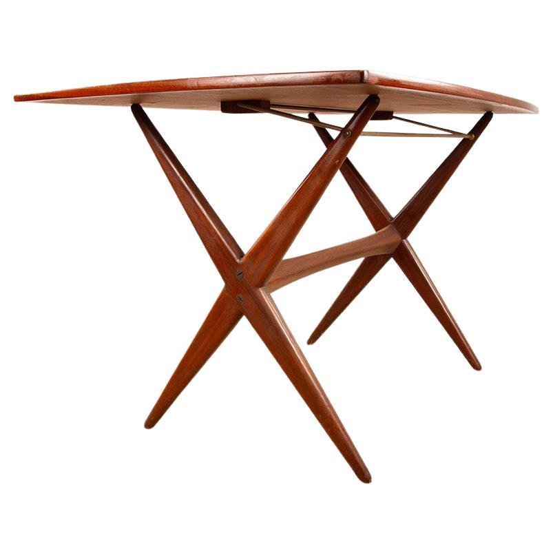 Vintage teak adjustable Scandinavian table, dining and coffee by Frederik Kayser For Sale