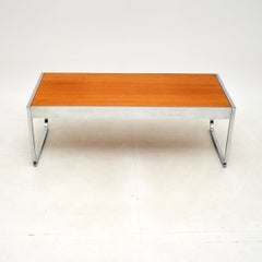 Mesa baja vintage de teca y cromo de Howard Miller