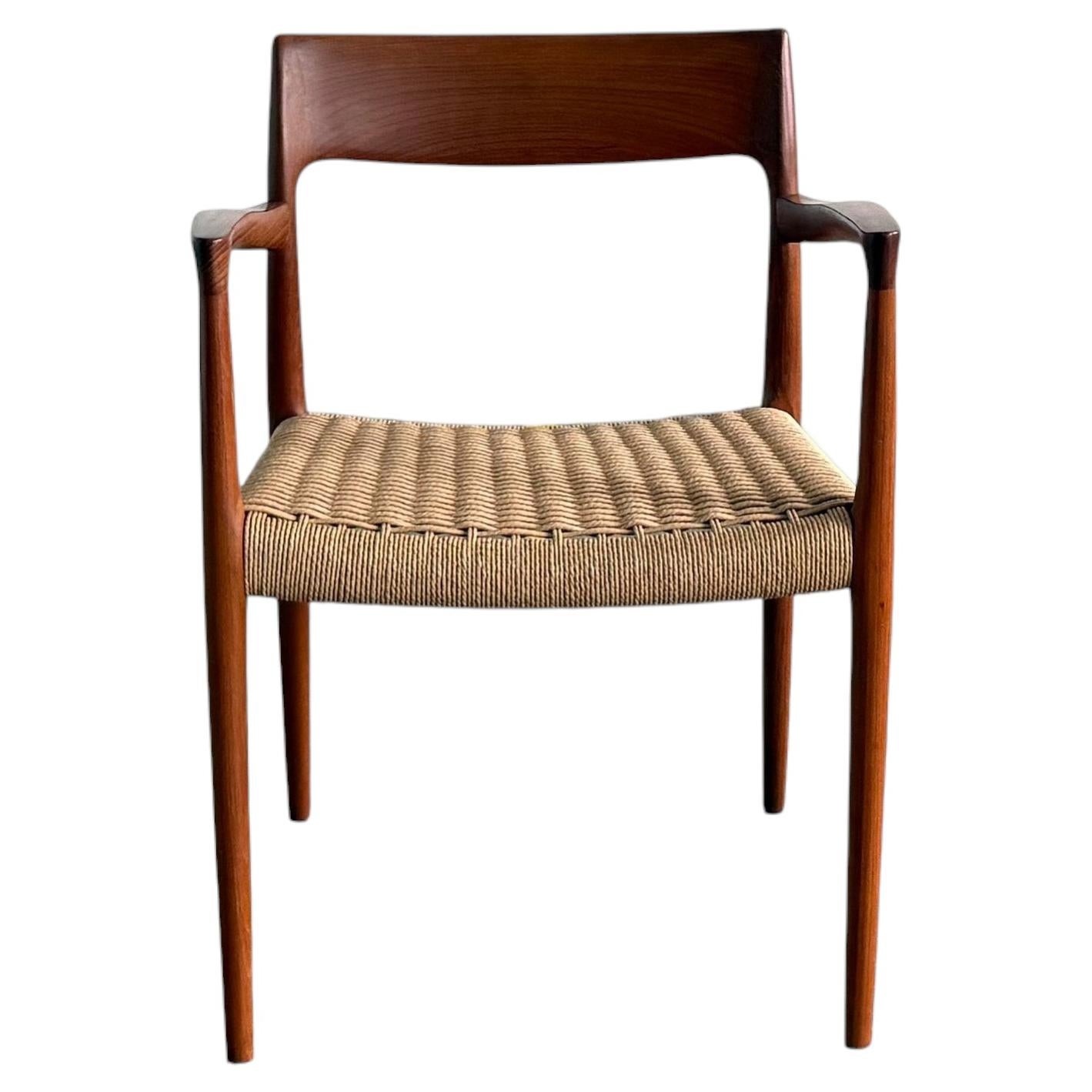 Fauteuil vintage en teck de Niels Moller, modèle 57 en vente