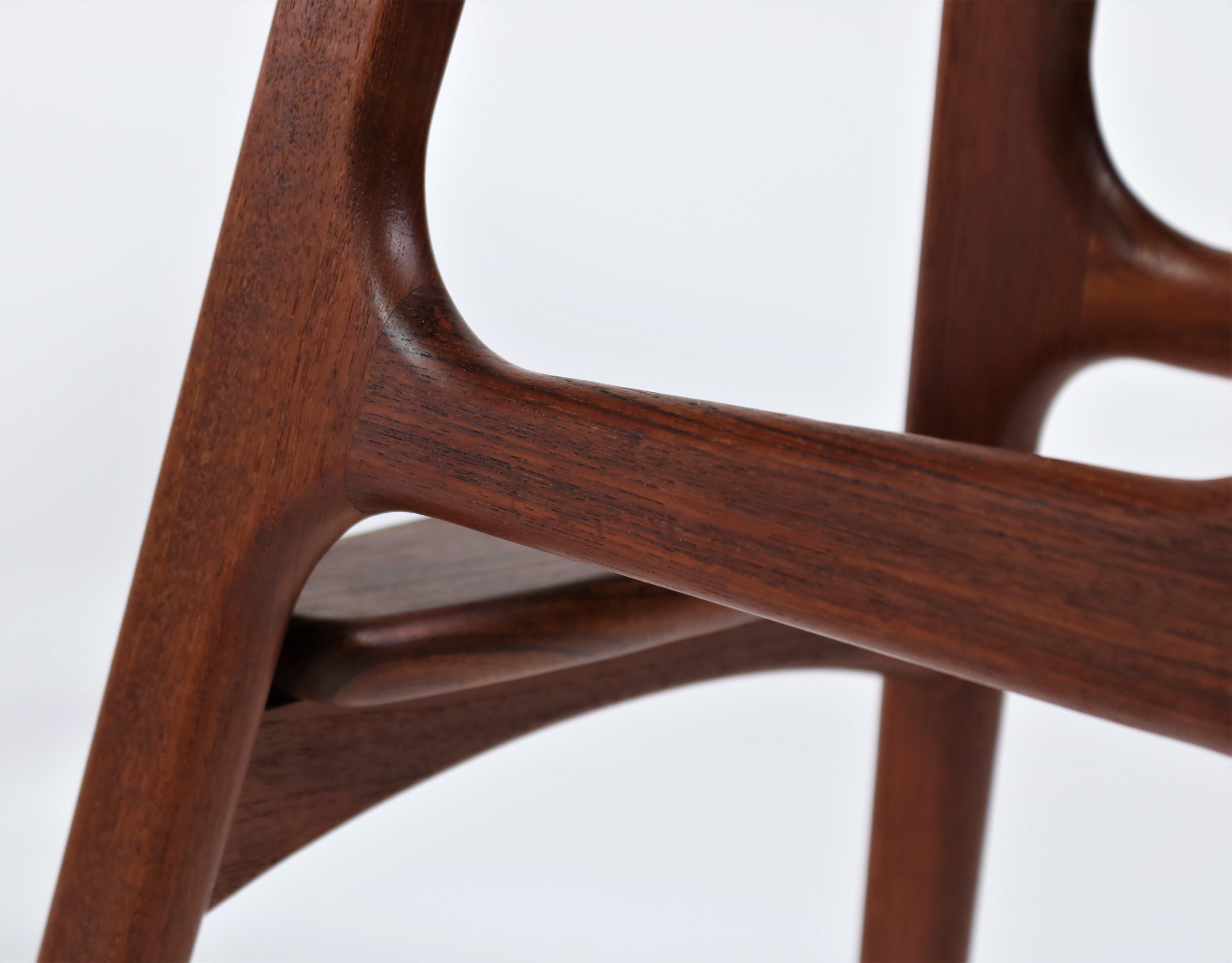 Vintage Teak & Black Leather Scandinavian Modern Bar Stools by Erik Buch, 1960s In Good Condition In Odense, DK