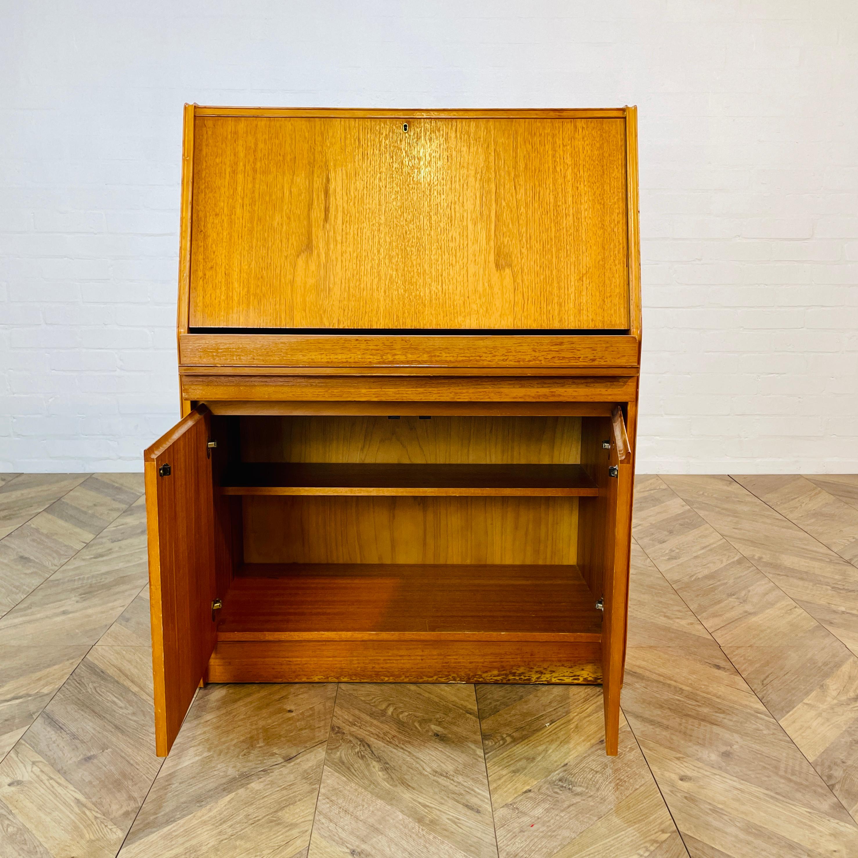 Vintage Teak Bureau / Desk by Remploy, 1970s For Sale 1