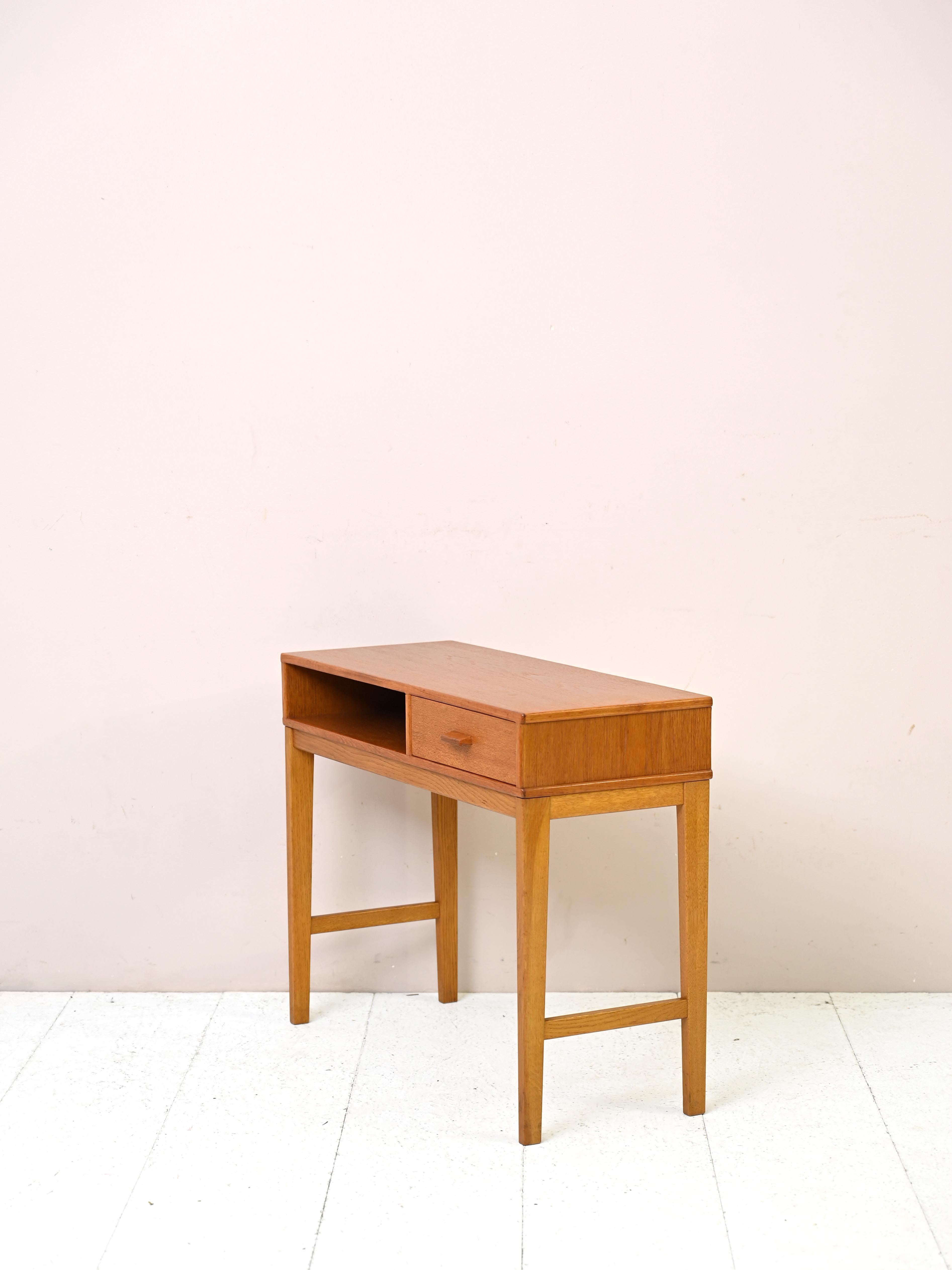 Vintage Teak Cabinet with Drawer In Good Condition In Brescia, IT