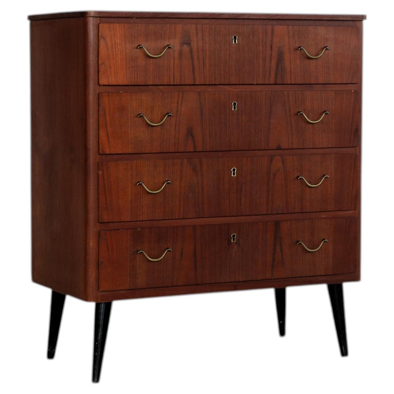 Vintage-Kommode aus Teakholz, Messing-Akzente, schwedisches Design, 1960 im Angebot bei 1stDibs Deutschland