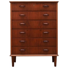 Vintage Teak Chest of Drawers Scandinavian Design, 1970s Vintage Teak Chest of Drawers Scandinavian Design, 1970s
