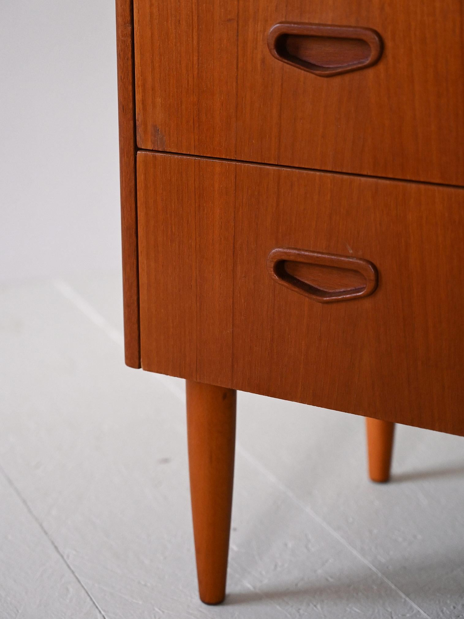Teak Vintage teak chest of drawers with 3 drawers