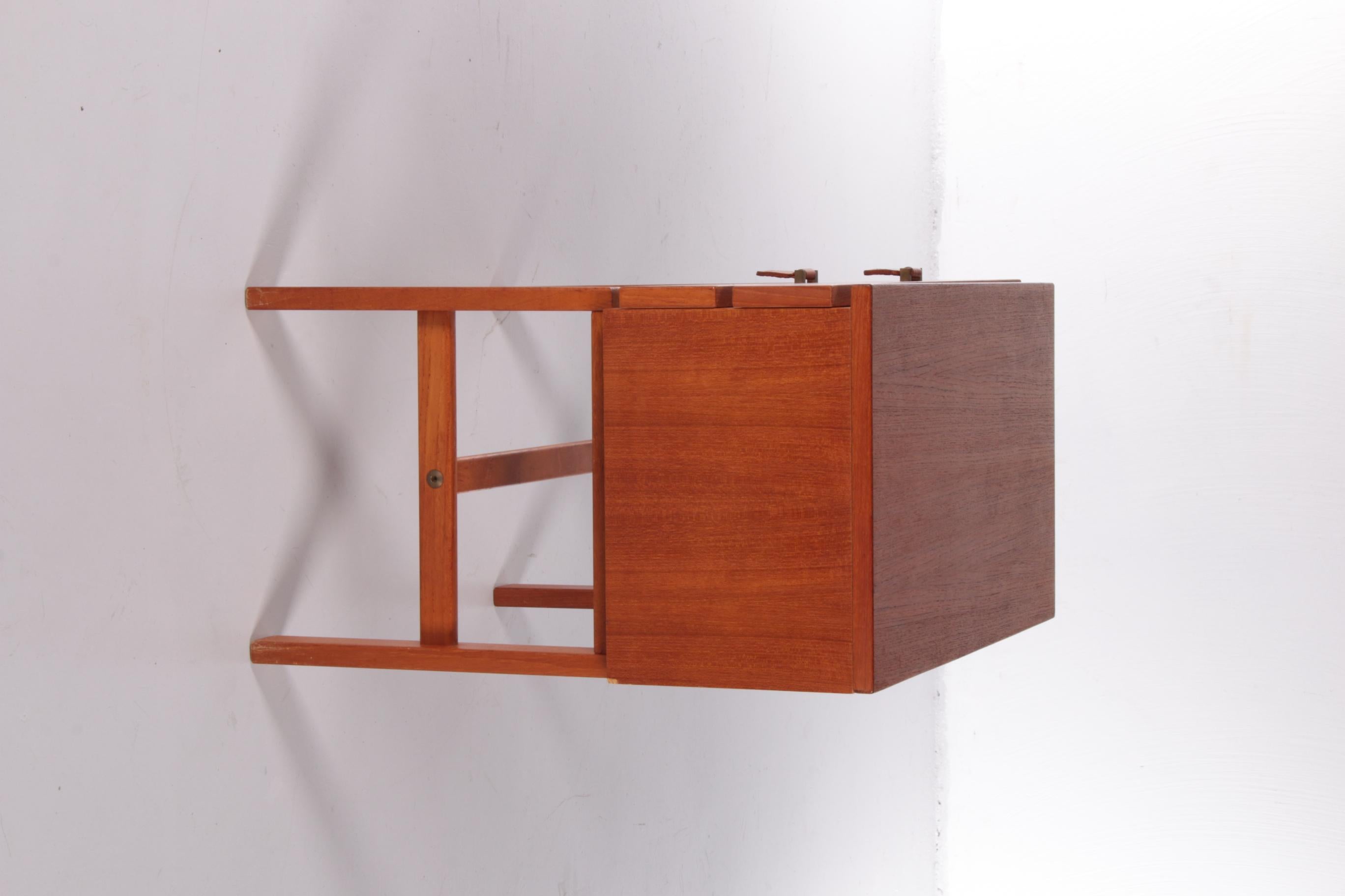 Scandinavian Modern Vintage Teak Chest of Drawers with Leather Handles by Fröseke Nybrofabrik, 1970s For Sale
