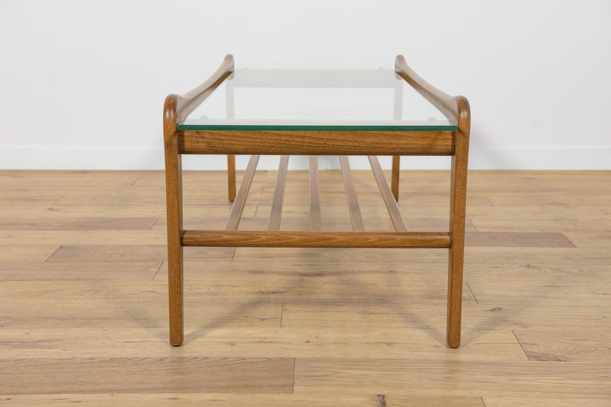 Vintage Teak Coffee Table from G-Plan, 1960s In Excellent Condition For Sale In GNIEZNO, 30