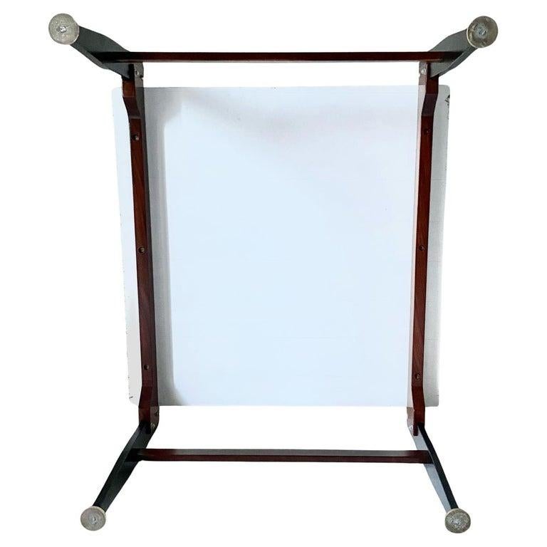 Vintage Couchtisch aus Teakholz im skandinavischen Stil (Messing) im Angebot