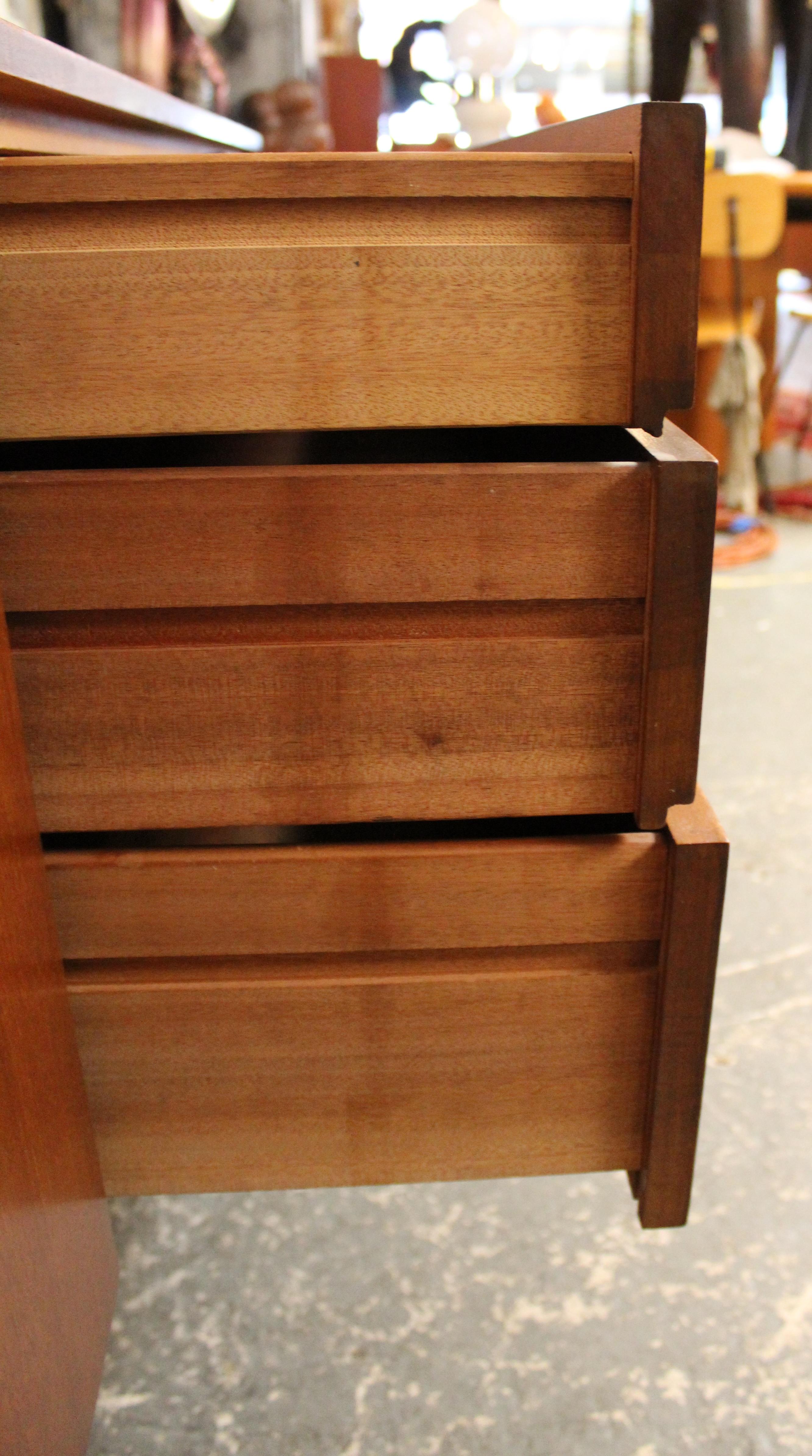 Crédence vintage en teck par Nathan Furniture en vente 8