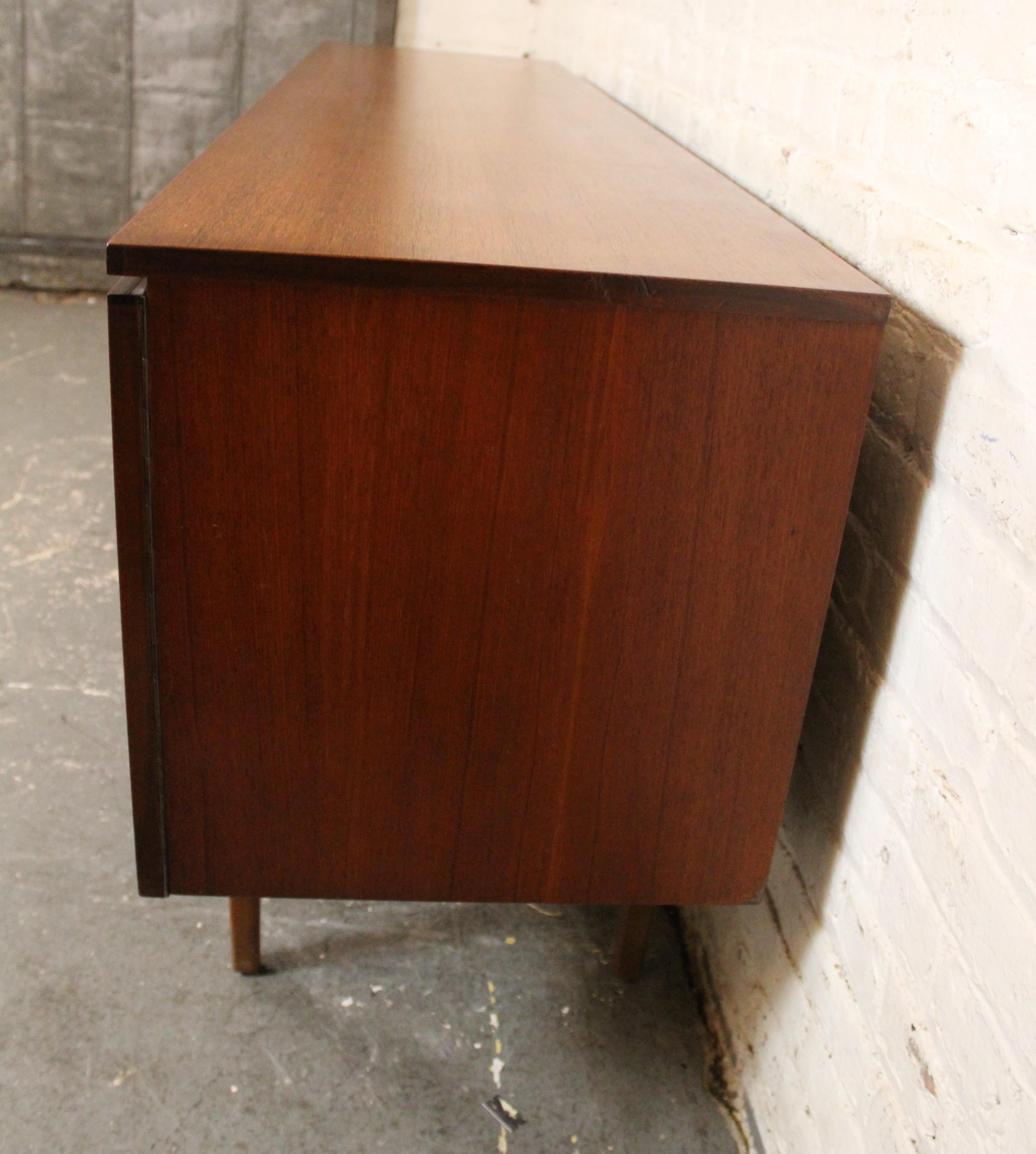 20ième siècle Crédence vintage en teck par Nathan Furniture en vente
