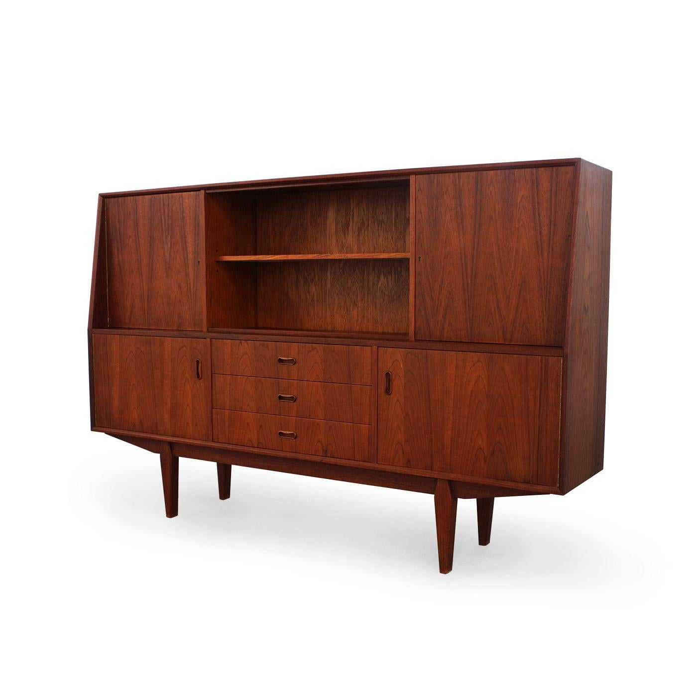 Danish Vintage Teak Credenza with Locking Cabinets and Bar Section