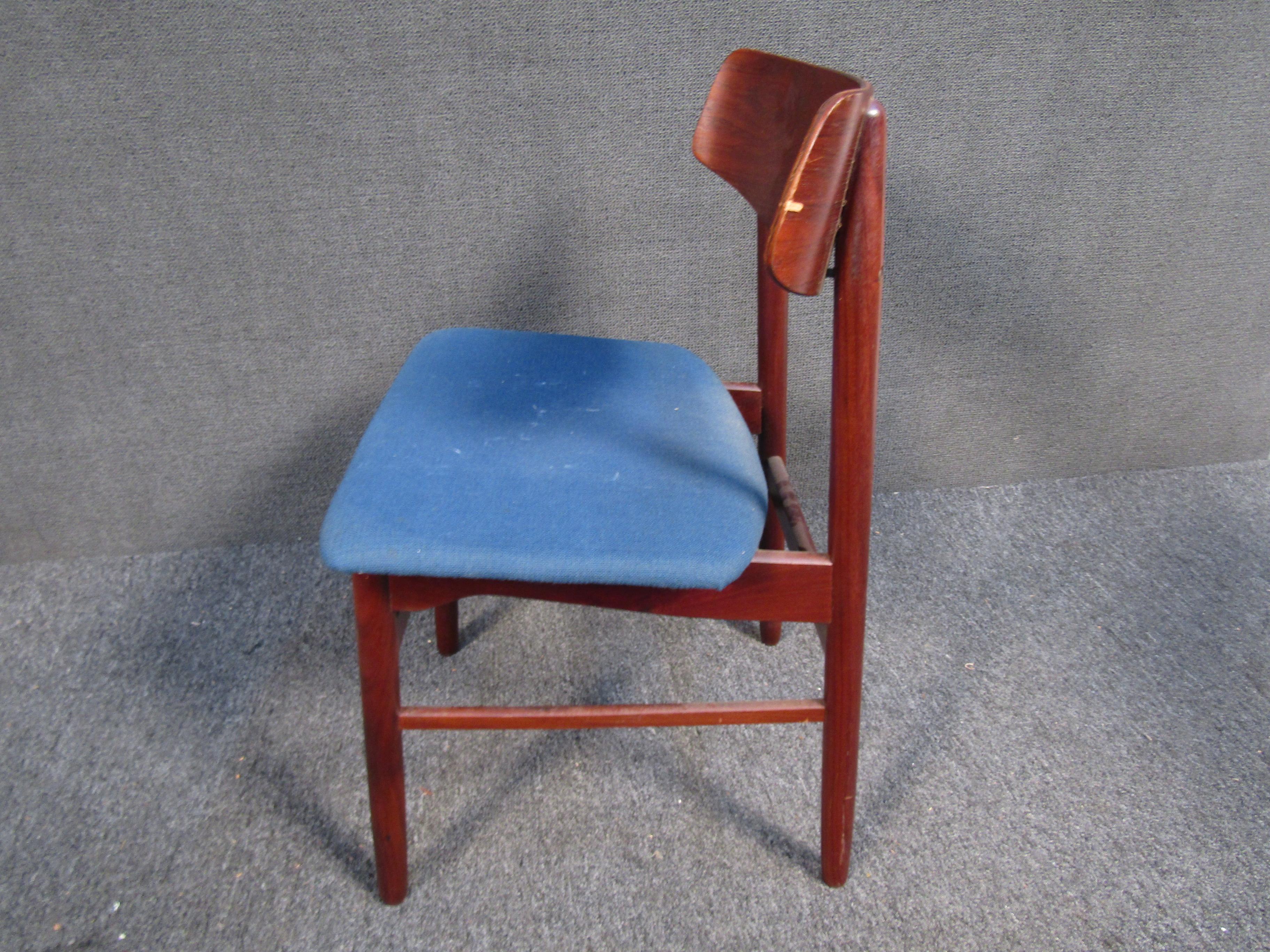 Mid-Century Modern Vintage Teak Danish Dining Chairs For Sale